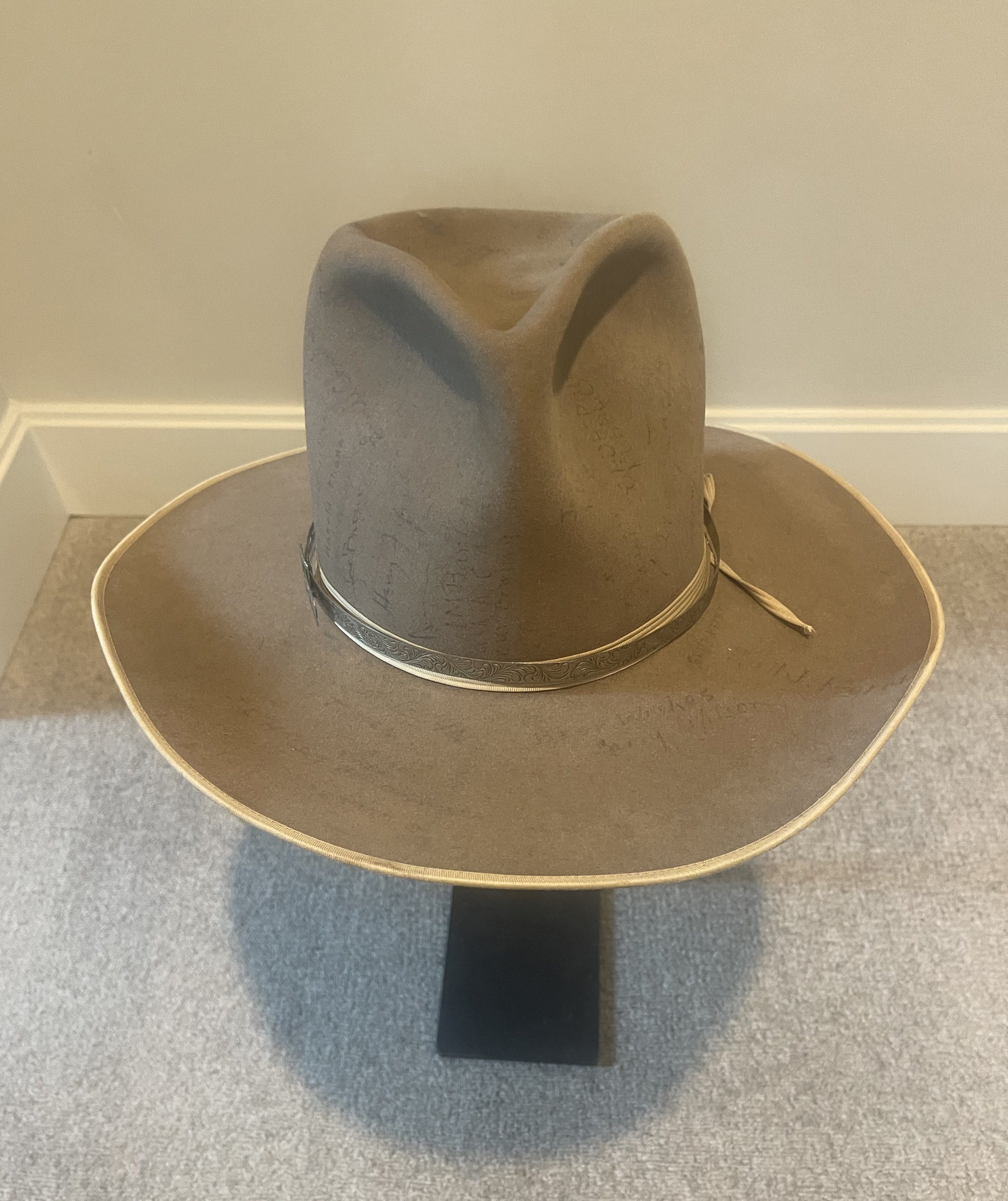 JohnWayne_Autographed_6.jpg