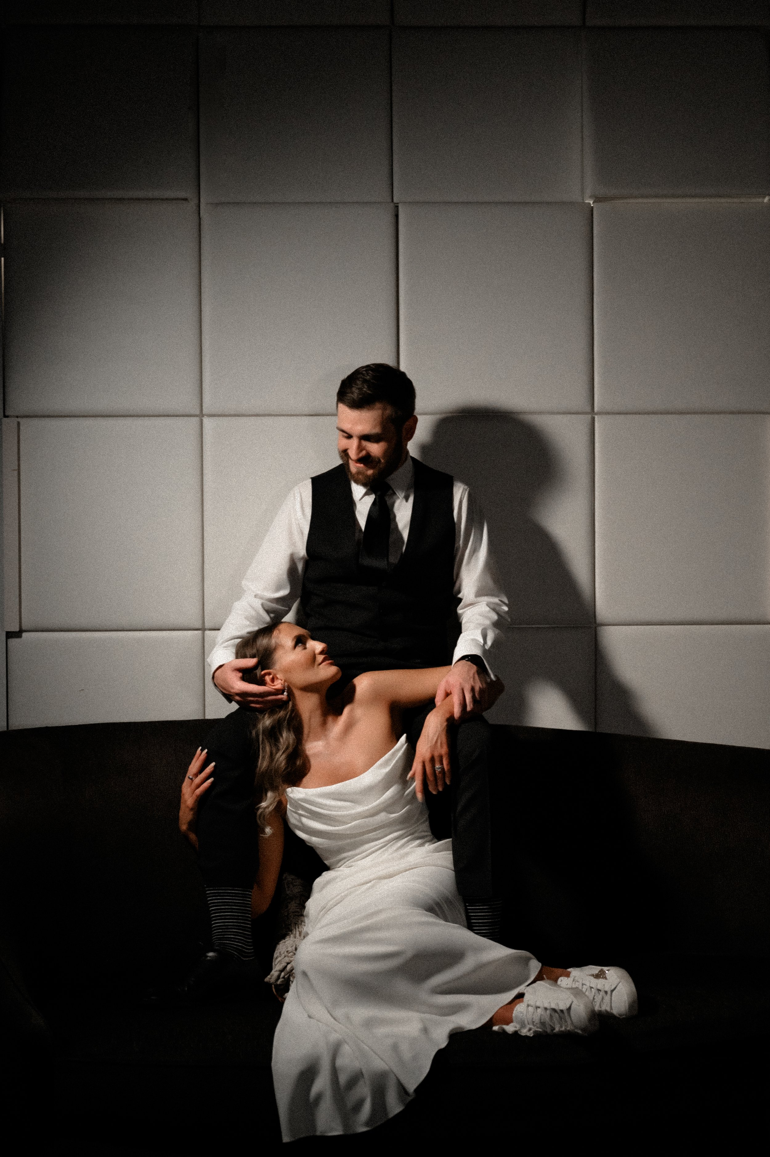 renaissance modern luxury wedding pittsburgh wedding photographer-40.jpg