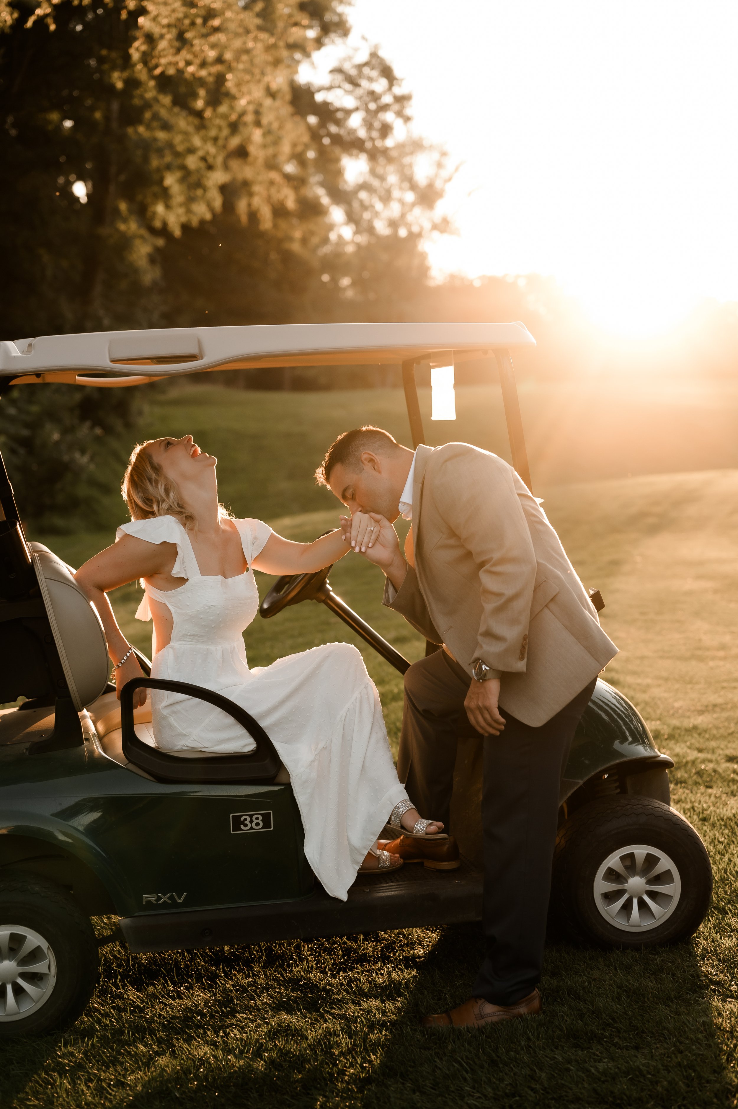 pittsburgh country club golf style engagement photo shoot-6.jpg