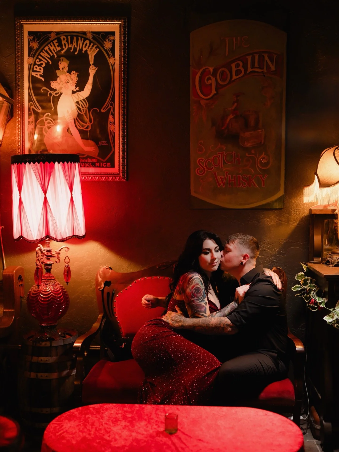 When Chynna &amp; Shane told us they were dreaming of something a little more eclectic and moody, we knew exactly where to take them. We&rsquo;d had our eye on this spot for a while, and after a couple phone calls and a little sweet talking, we made 