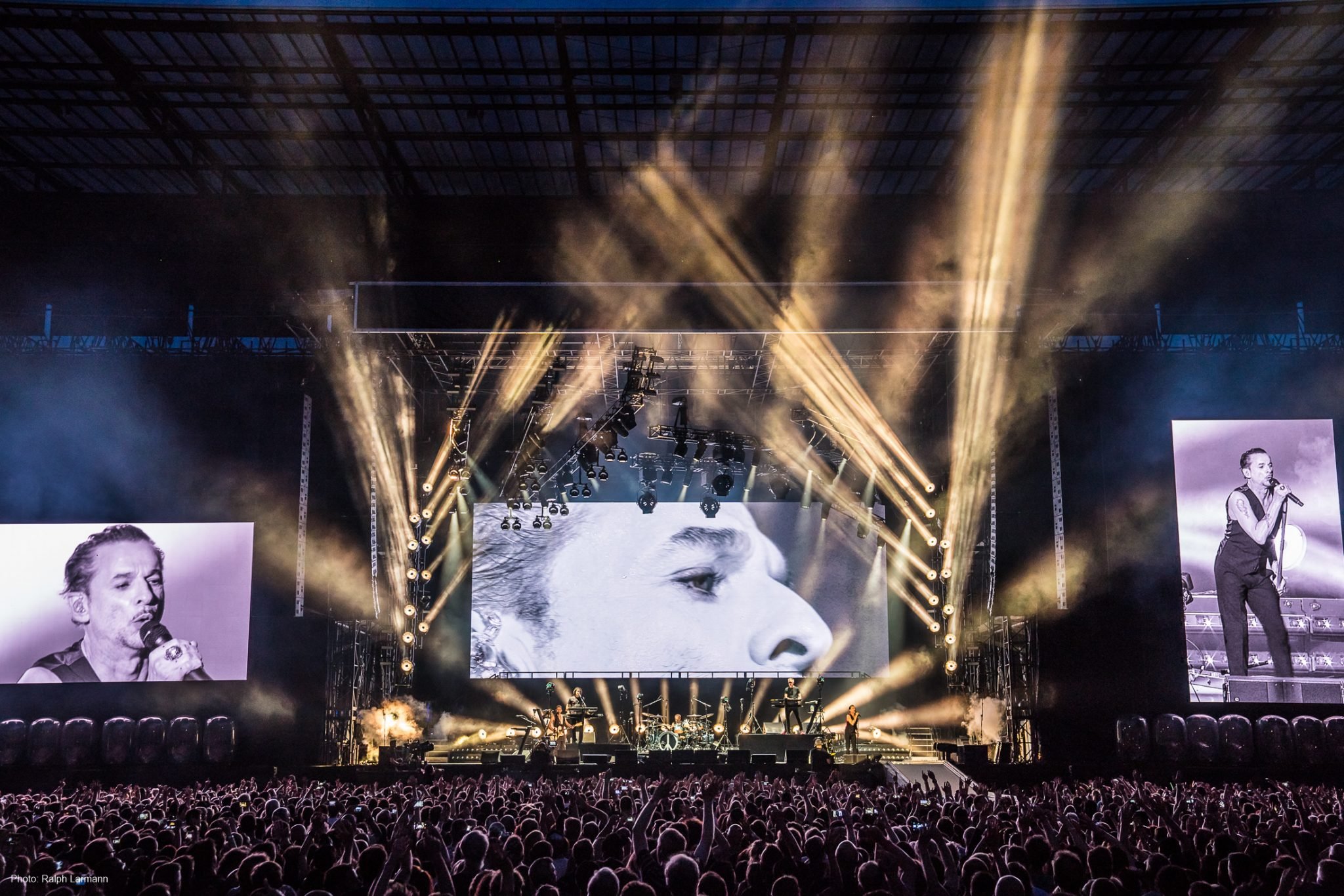 0219_LR-FS_DEPECHE-MODE-Global-Spirit_Cologne-2017_Photo-Ralph-Larmann_DSC04720.jpeg