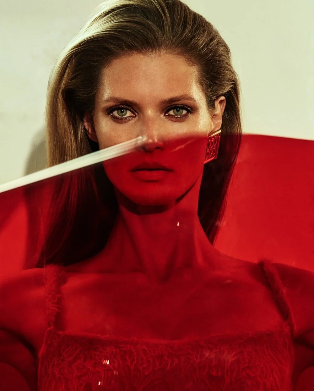 Vogue-Ukraine-Malgosia-Bela-Chris-Colls-1.jpg