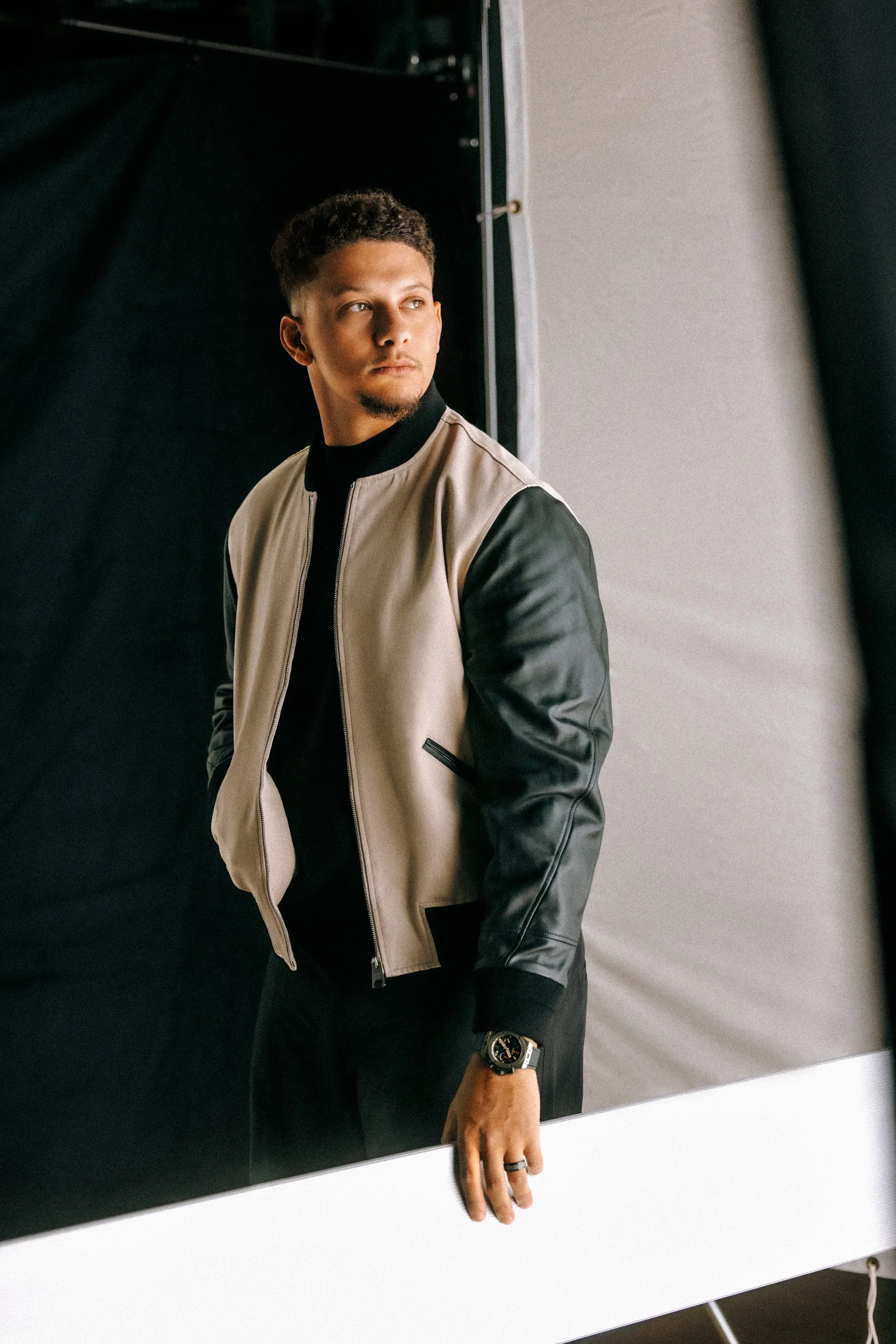 MAHOMES-ANDREWWHITE-ROBBREPORT-2026-00138-E1.JPG