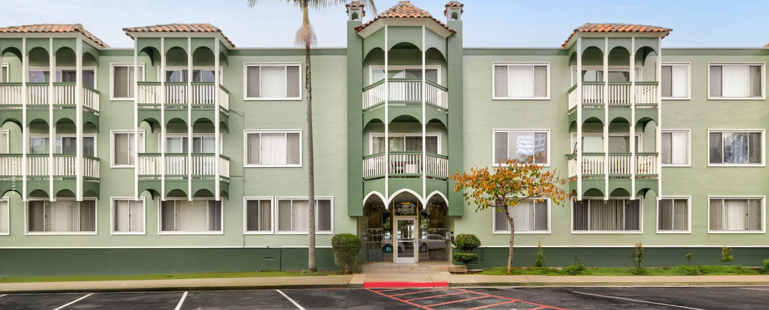 Westlake Village Apartments, Daly City