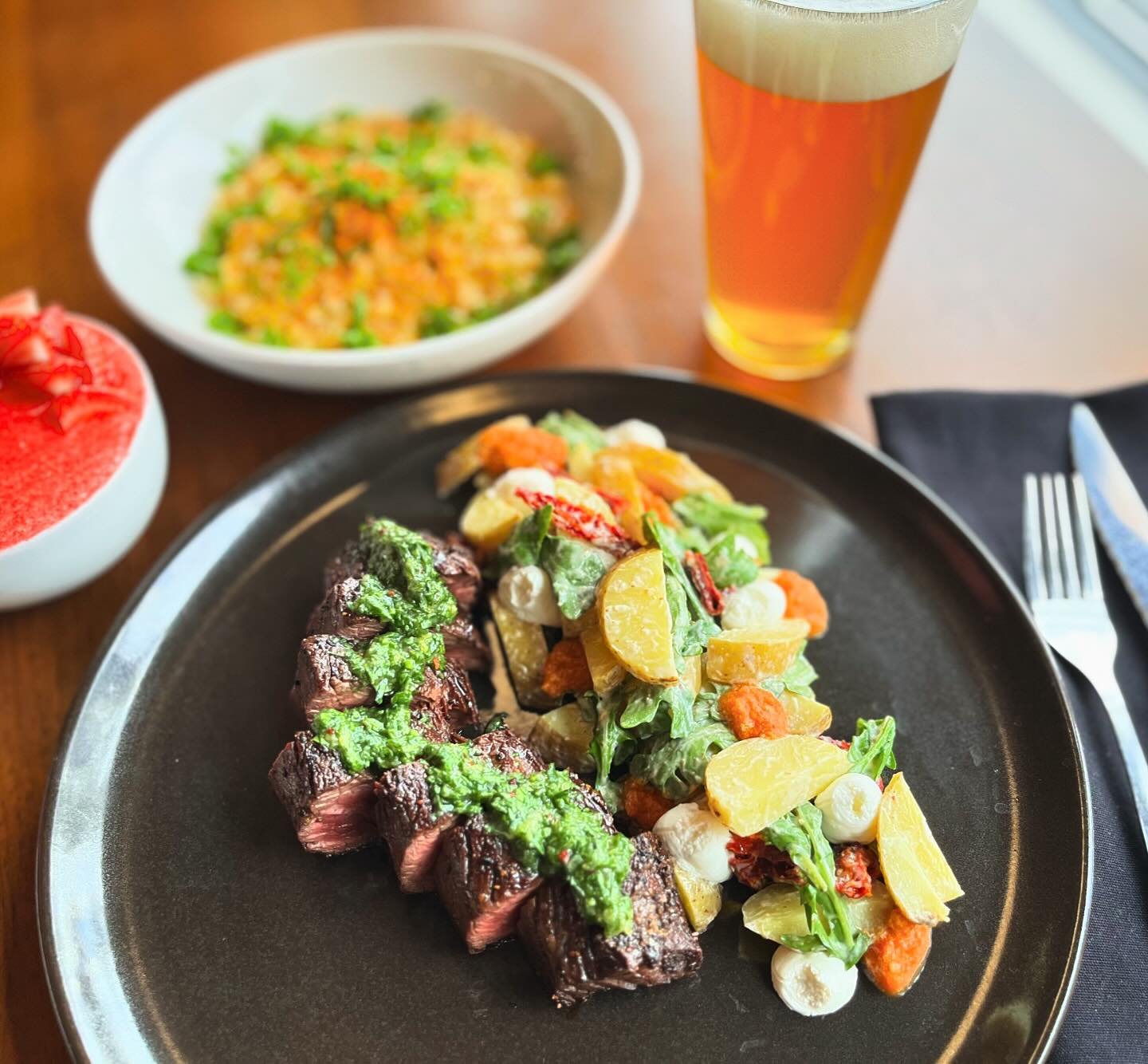 The seasons are changing and so is our menu. Check out new options this weekend, and some twists on the classics! Open Thursday-Saturday, 5pm-9pm. 

#hangersteak #potatosalad #springtime #dinnertime #goodfood #fromscratch #nightmoves #moonlighter #dt