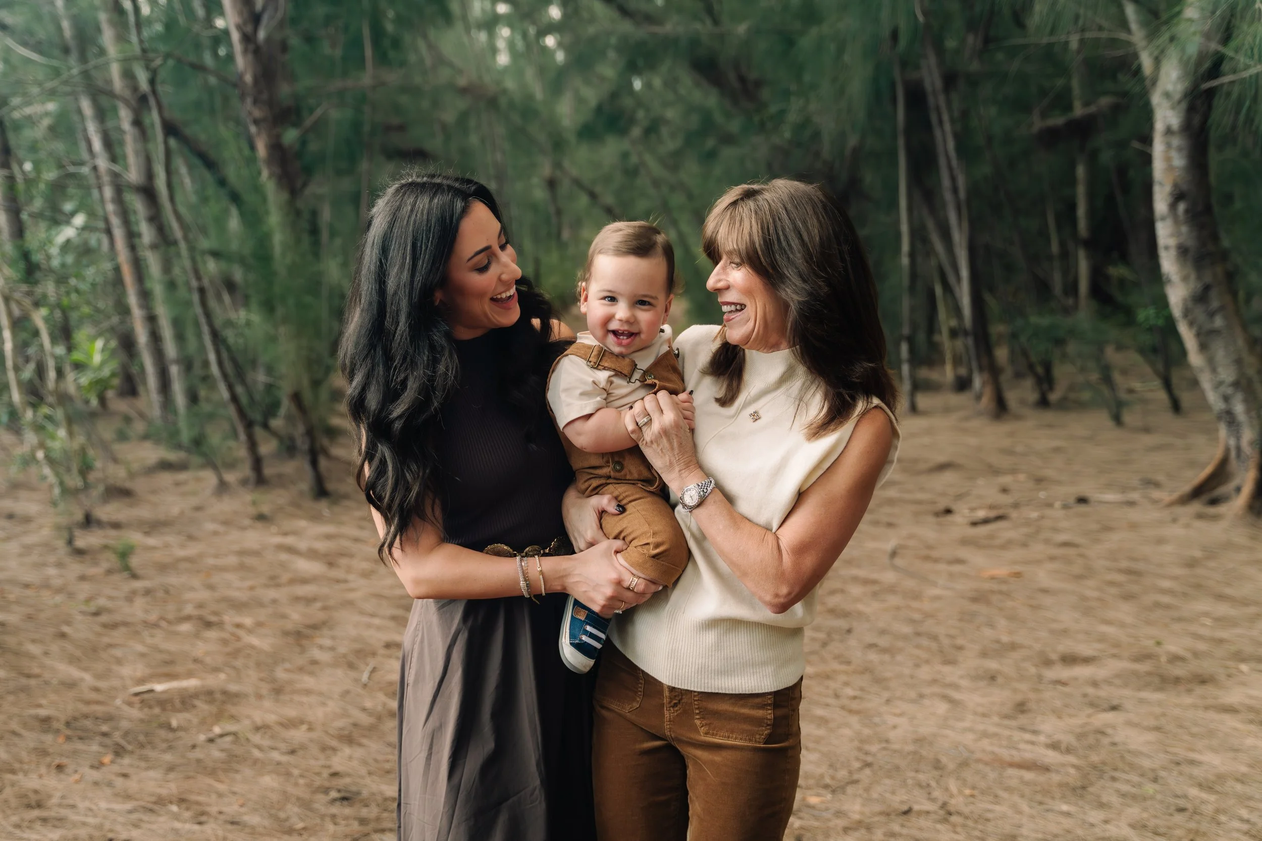 family portrait at Markham Park, captured in warm natural light by Stephen Luttinger Photography.