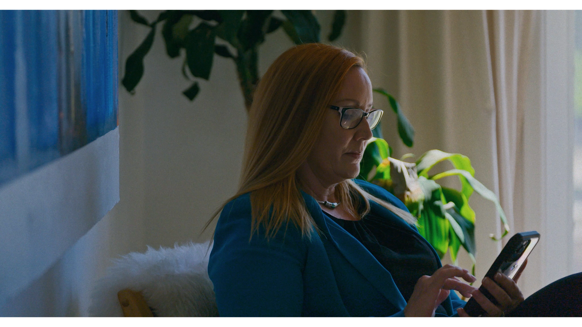 00-Trailer Online ST 4K-DCI_Sept 30.00_02_07_10.Still013.png