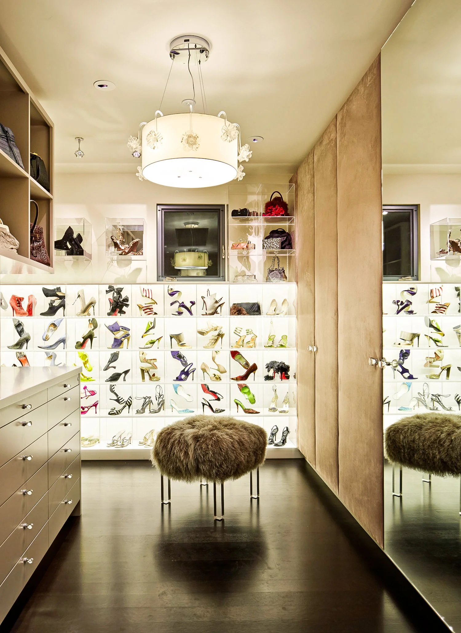 Acrylic Closets | Lucite & Plexiglass Closet Systems + Storage ...