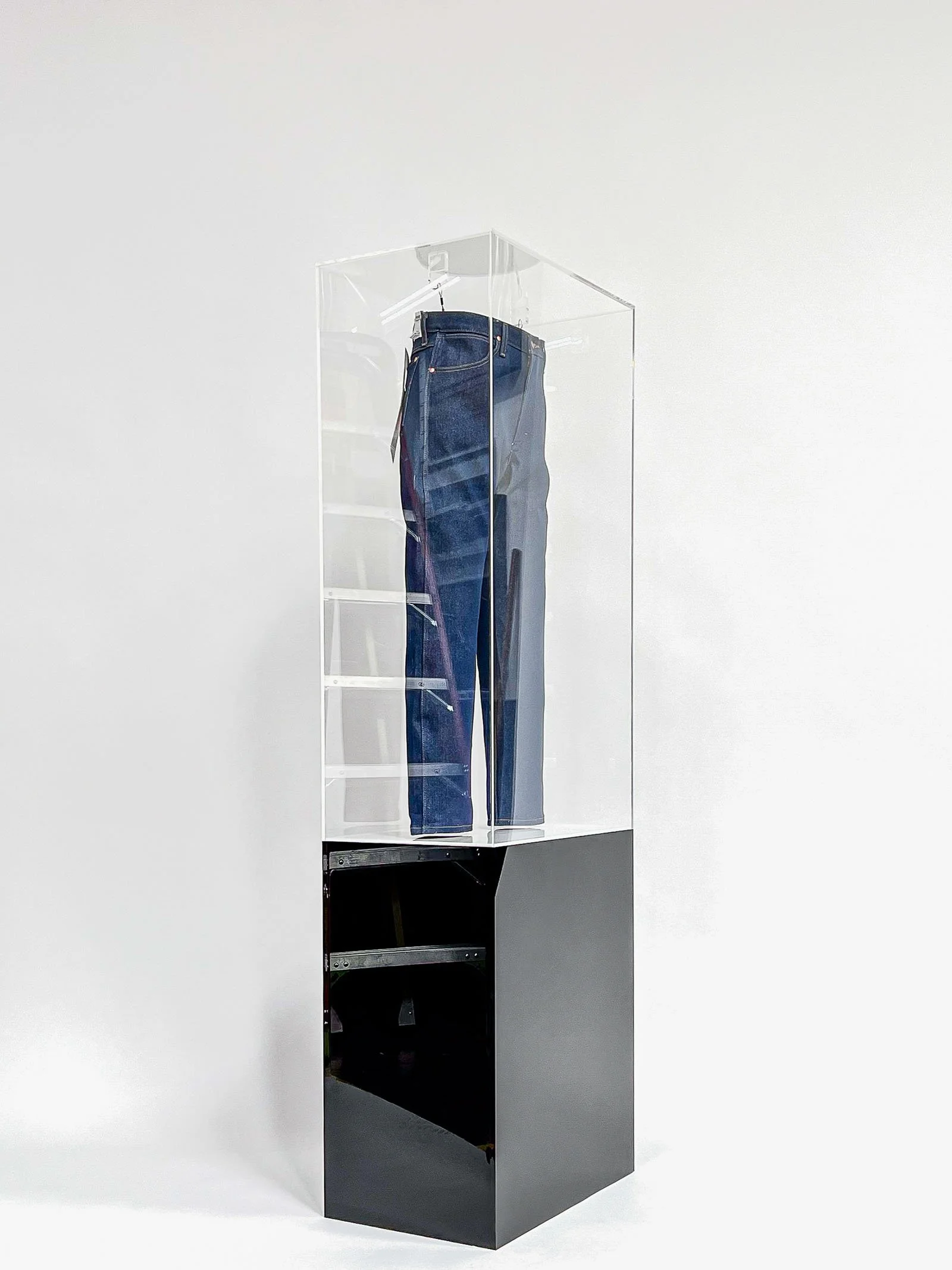 bespoke-display-case-with-pedestal-custom-plinth-museum.jpg