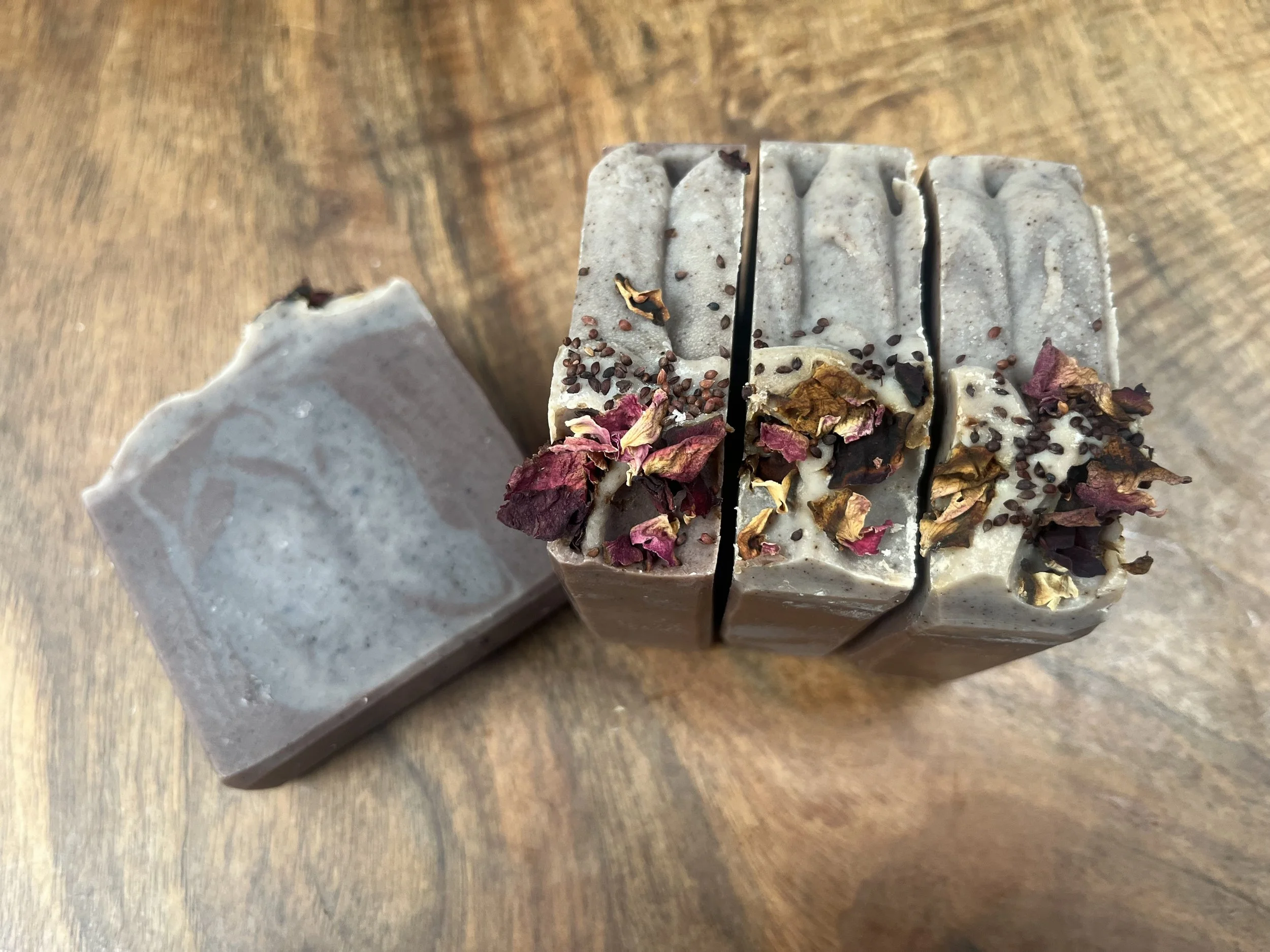 Lavender, Ylang Ylang, Bergamot