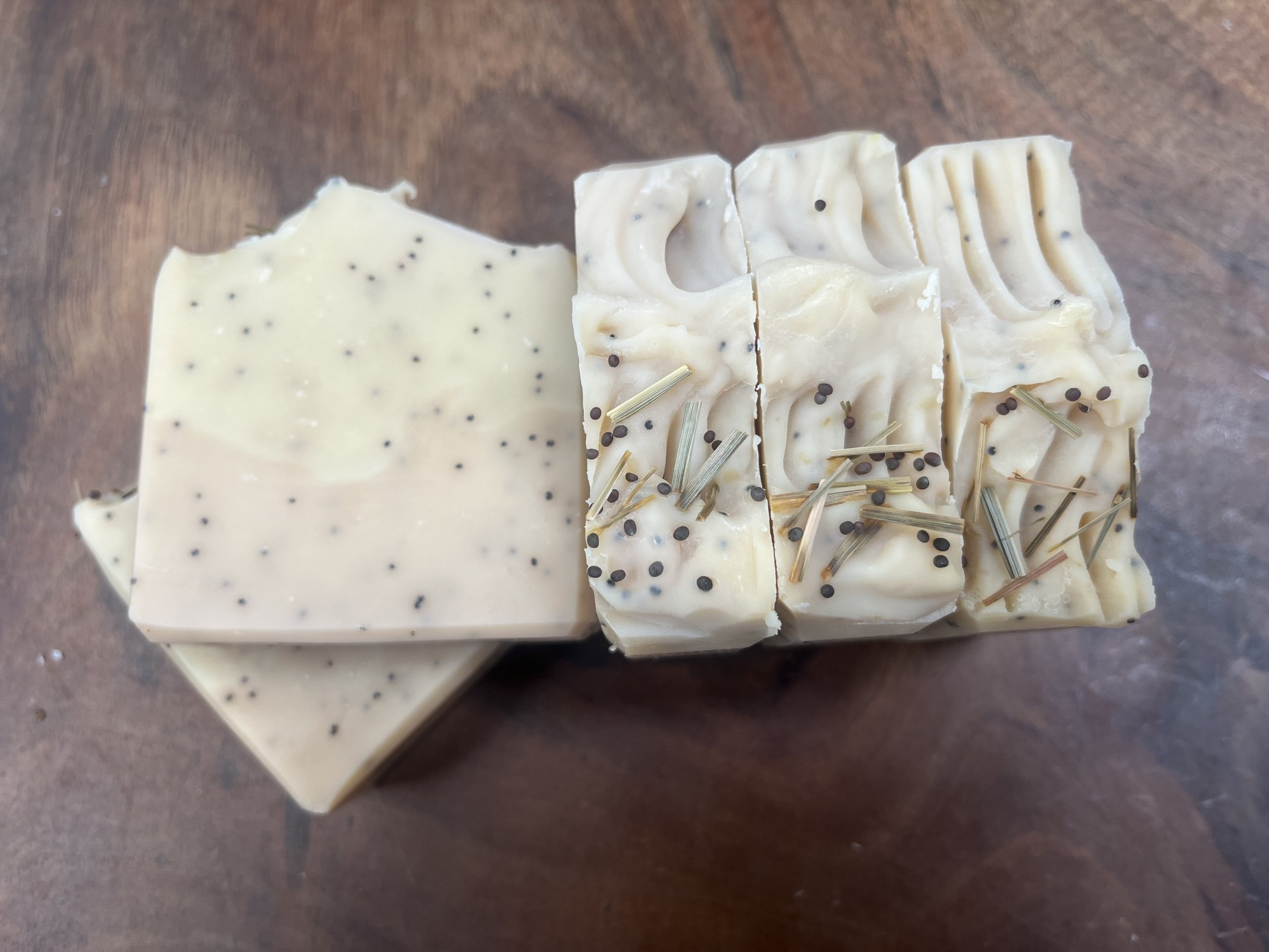 Lemongrass, Bergamot, Honey