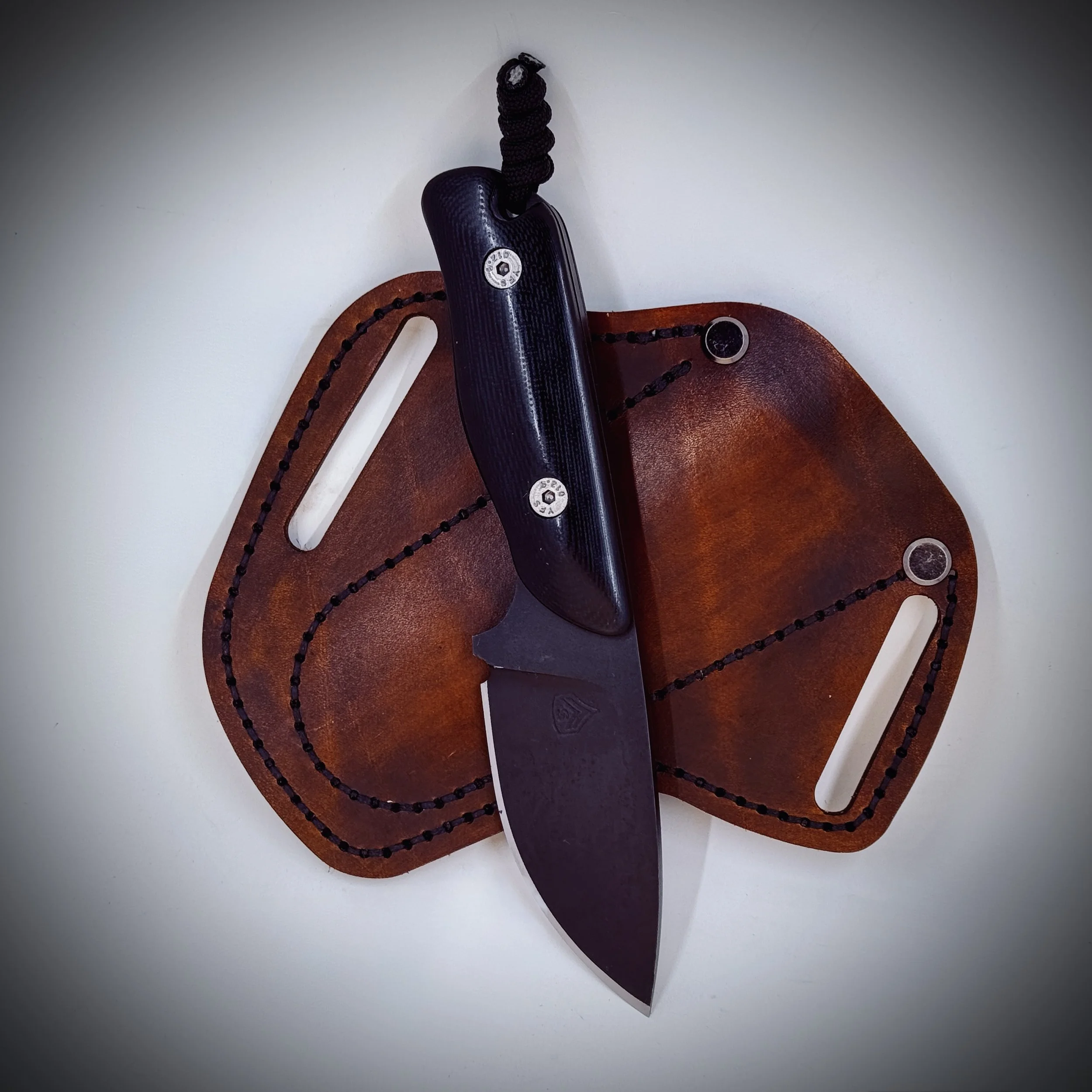 Badlander EDC in Black G10