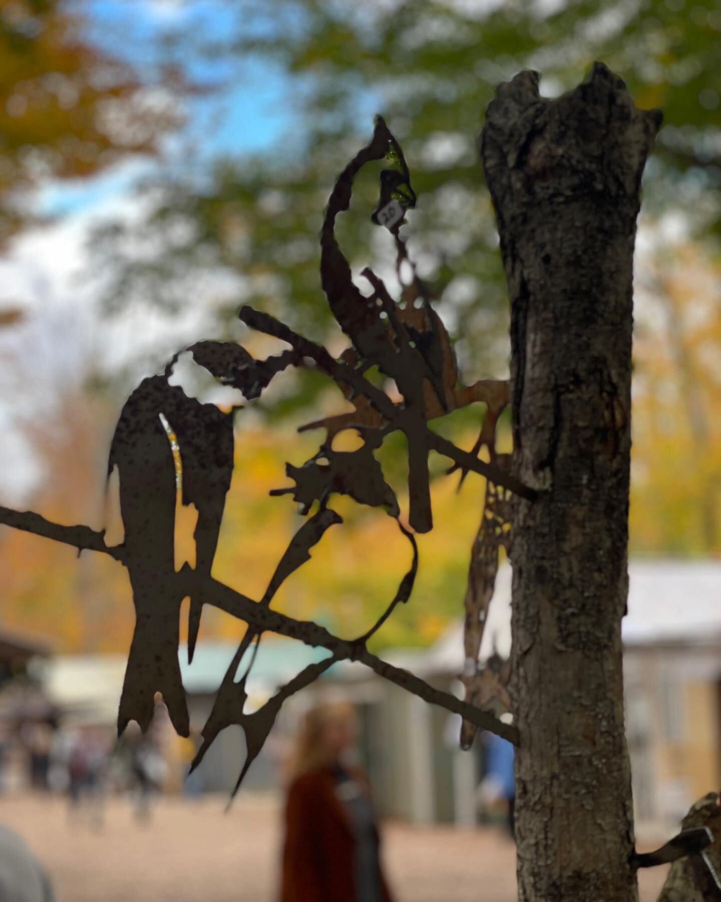Special thanks to all who made this our best year yet at Christmas in the Woods! We ended on a glorious day. Blessings to all for this amazing opportunity. #metal #metalart #customart #christmas #gardenart #animalart