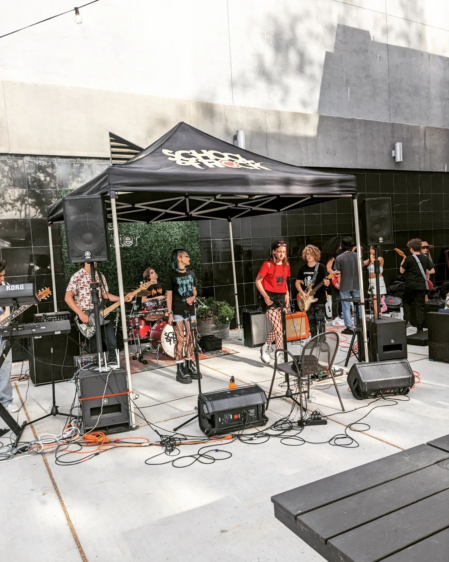 The Pizza with a Purpose fundraiser at Journey Downtown was a huge success! Thanks to everyone who came out to support Solano Land Trust and the School of Rock.

The event was filled with delicious pizza, amazing music, and great company. The School 