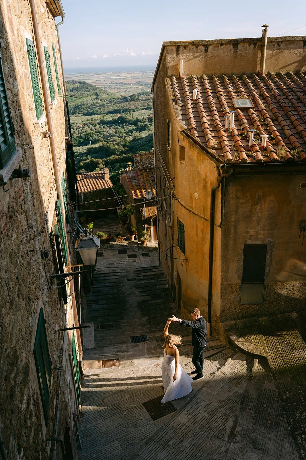 Honeymoon and Wedding Photography in Tuscany.jpg