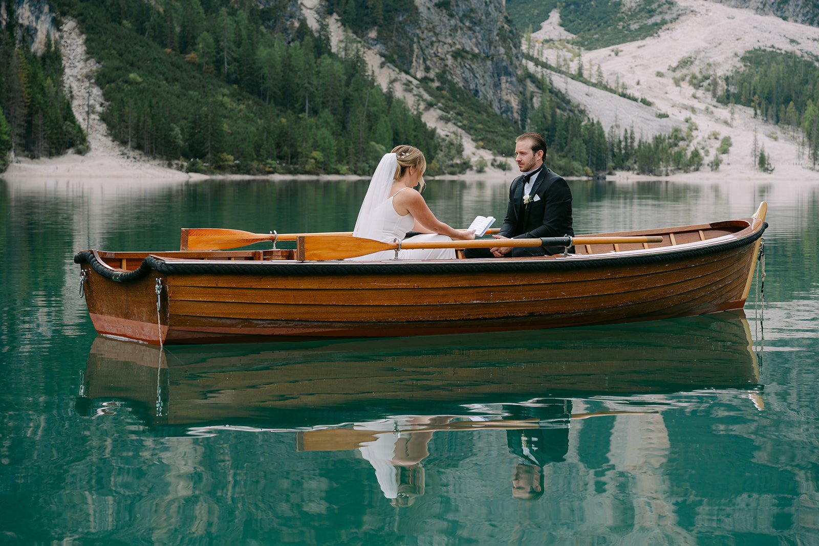 Amanda&Kevin-LakeBraies-276.jpg