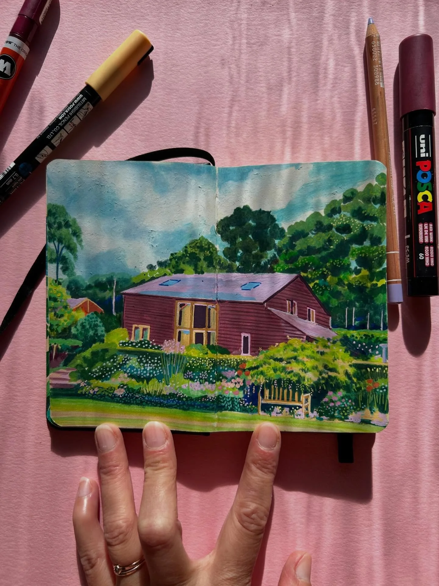 A lovely commission I worked on last year 💜 #illustration #sketchbook #artcommissions #mixedmediaartwork #poscapen