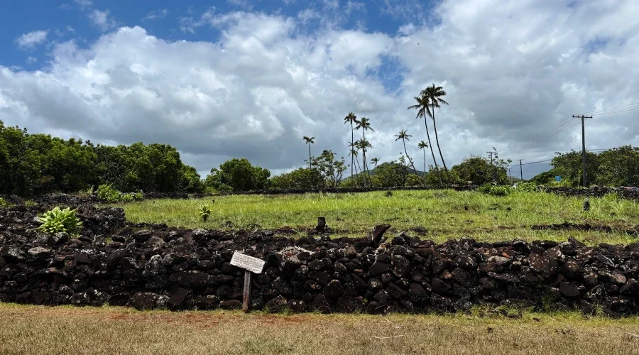 Once a luakini heiau, meant for human sacrifice, Poliahu stands tall overlooking the Wailua River