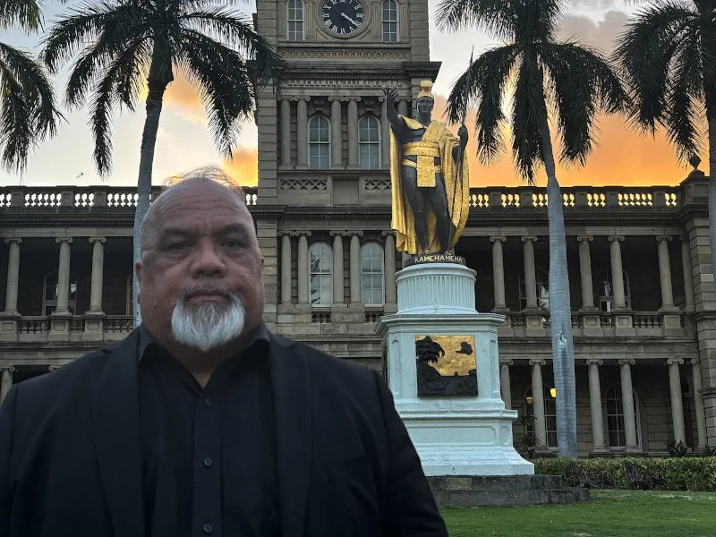 Honolulu Night Marchers Ghost Tour, meet at the Kamehameha Statue in Downtown Honolulu