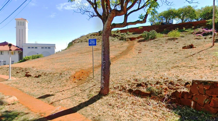 In haunted Honolulu, night marchers are said to travel across Pu’u o Kaimuki, also known as Telegraph Hill