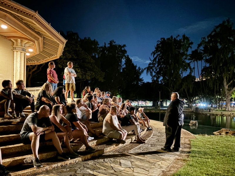 honolulu ghost tour, waikiki night marchers, mysteries of hawaii