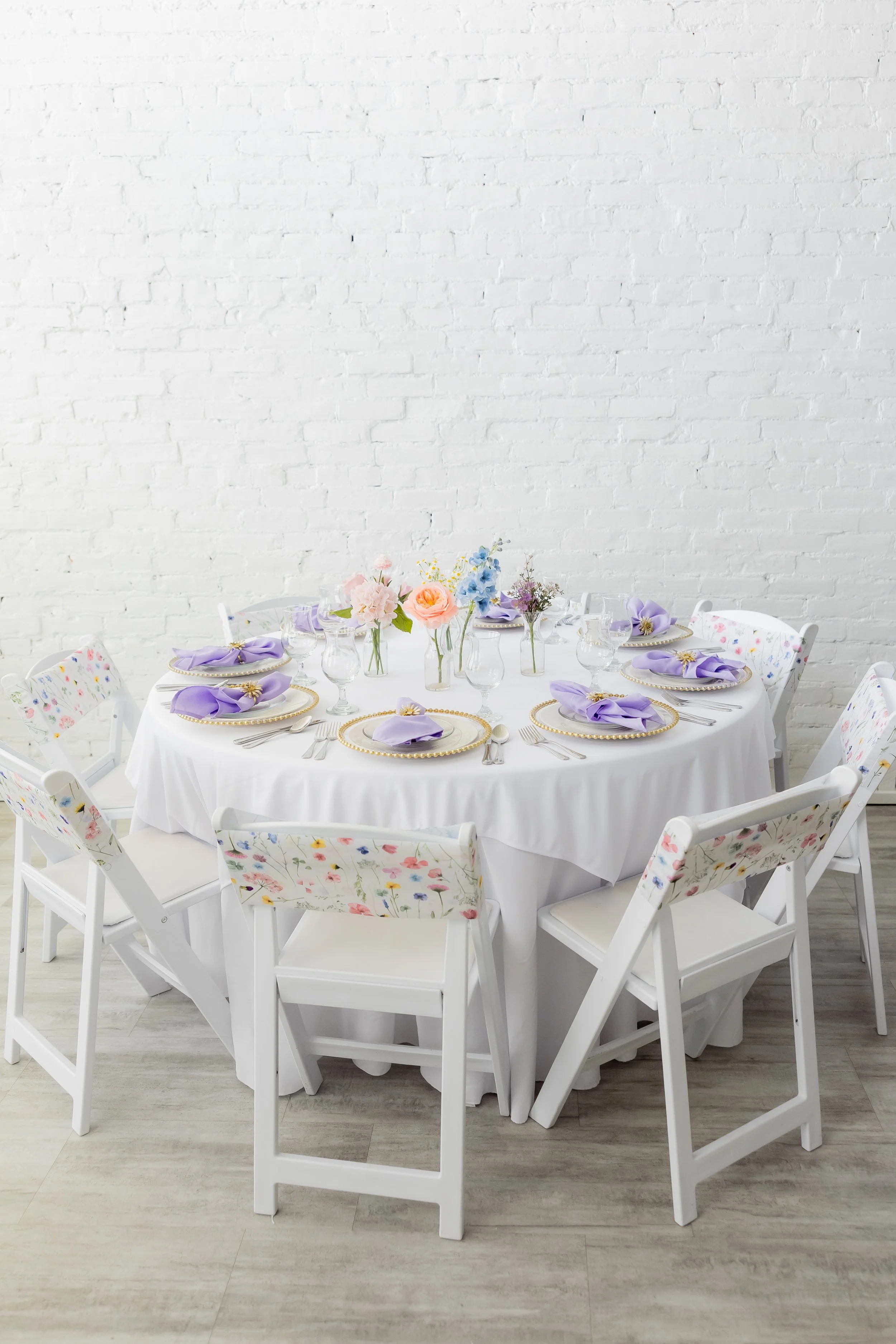 Pictured with Full Place Settings Add On (Lavender Napkins + Beaded Charger Upgrade)