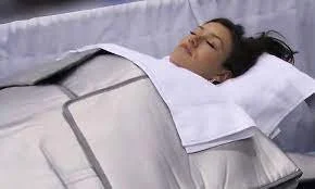 After about 10–30 minutes in the sauna, the body enters phase two. During this phase, your body can no longer dissipate the heat of the sauna. This causes your body temperature to rise, resulting in your heart rate and sweating to increase. Some of t