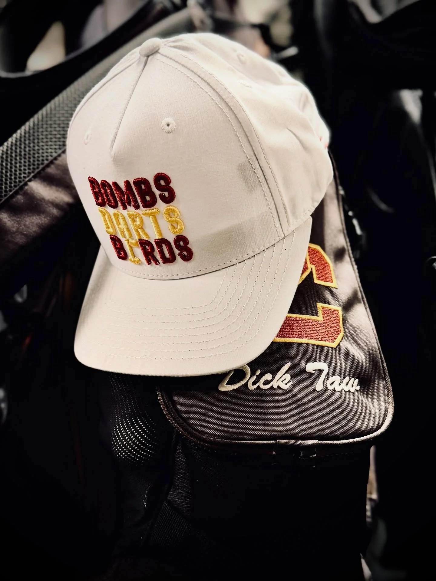 🏈 Nice Win USC &hearts;️ 💛 

🧢: Fandom Collection