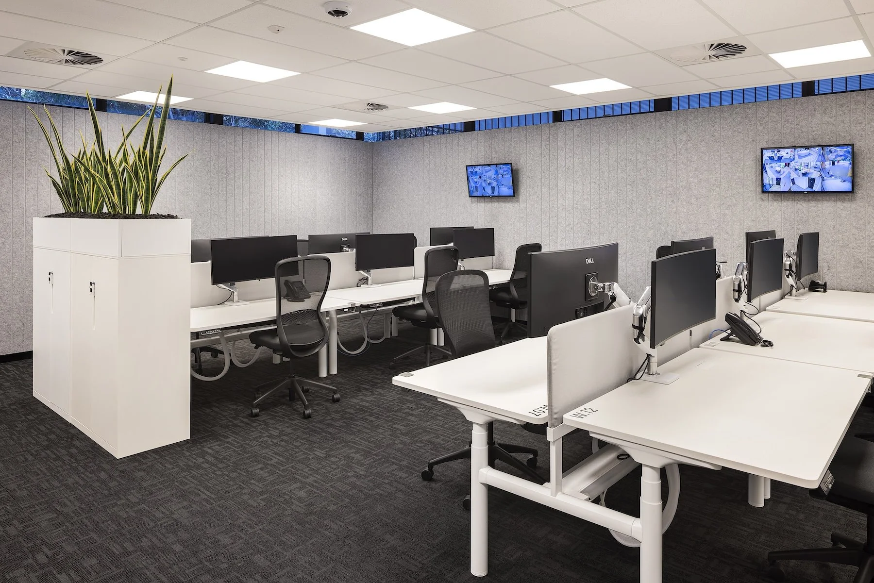 Stay Cool ACR_Commerical Electrician_DSD_NAB-Chatswood_Dec25-122.jpg