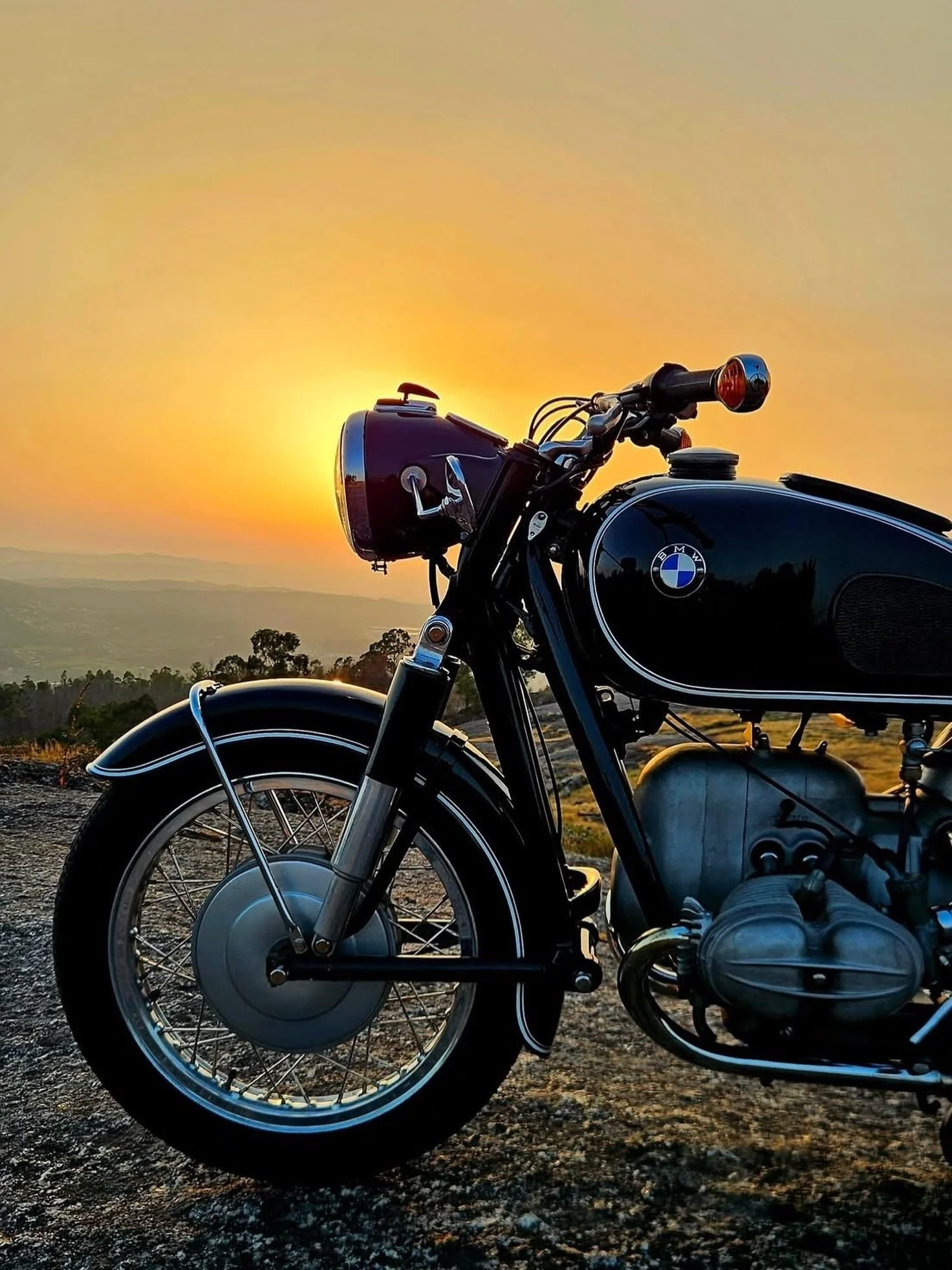BMW R69S - The Force is strong in this one. 
#bmwmotorrad #bmw #motorcycle #classic #Airhead www.darkshadowgarage.com