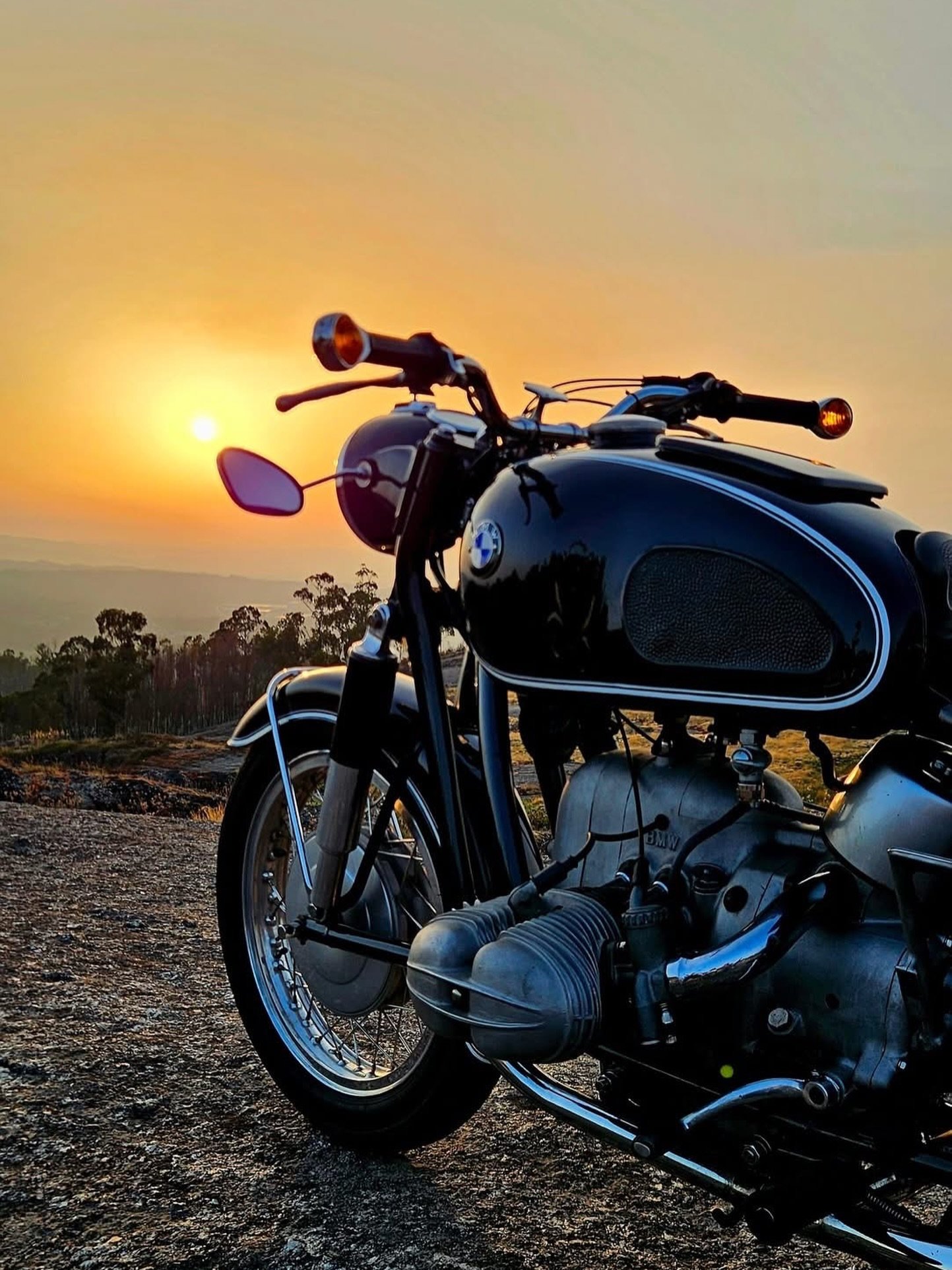 BMW R69S - looking into the light. 
#bmwmotorrad #bmw #motorcycle #classic #Airhead www.darkshadowgarage.com