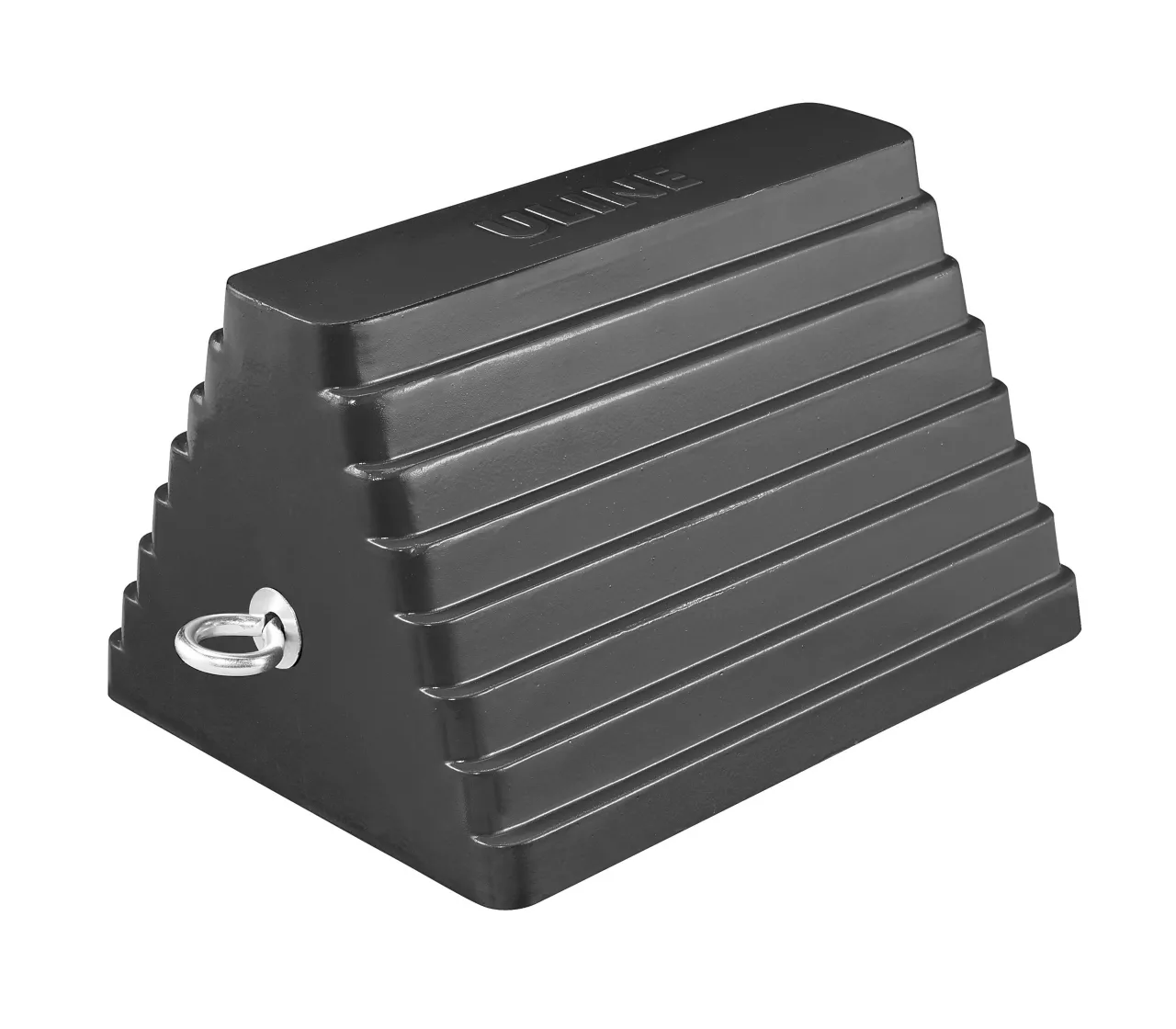 Wheel Chocks - Black Rubber, 9 3⁄4 x 8 x 6" Uline H-517.