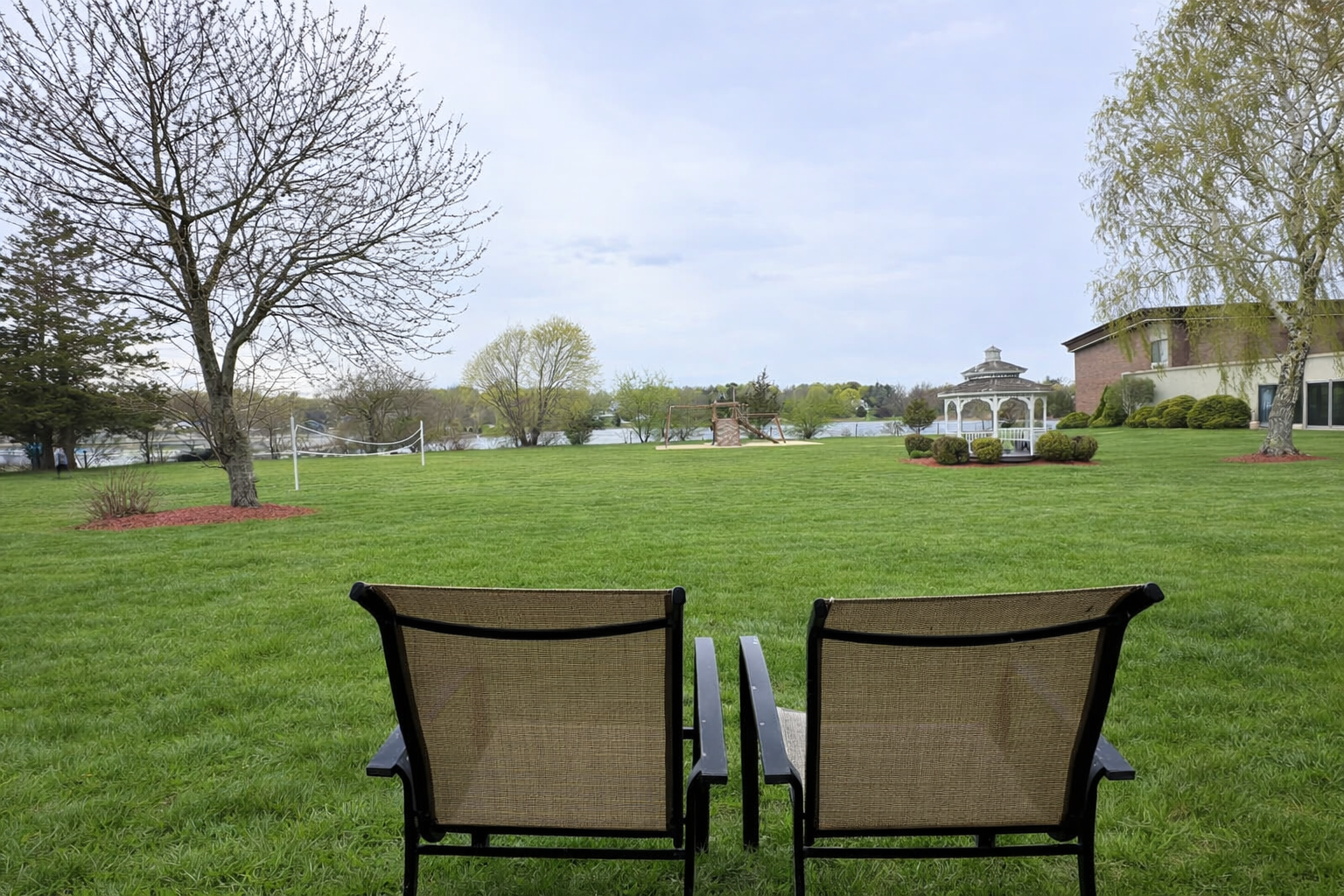 CNQQ_Courtyard_Chair.png