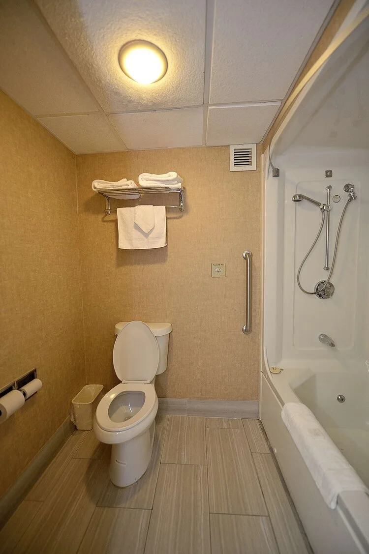 RNQQJ_NQQ_Bathroom_All.jpg