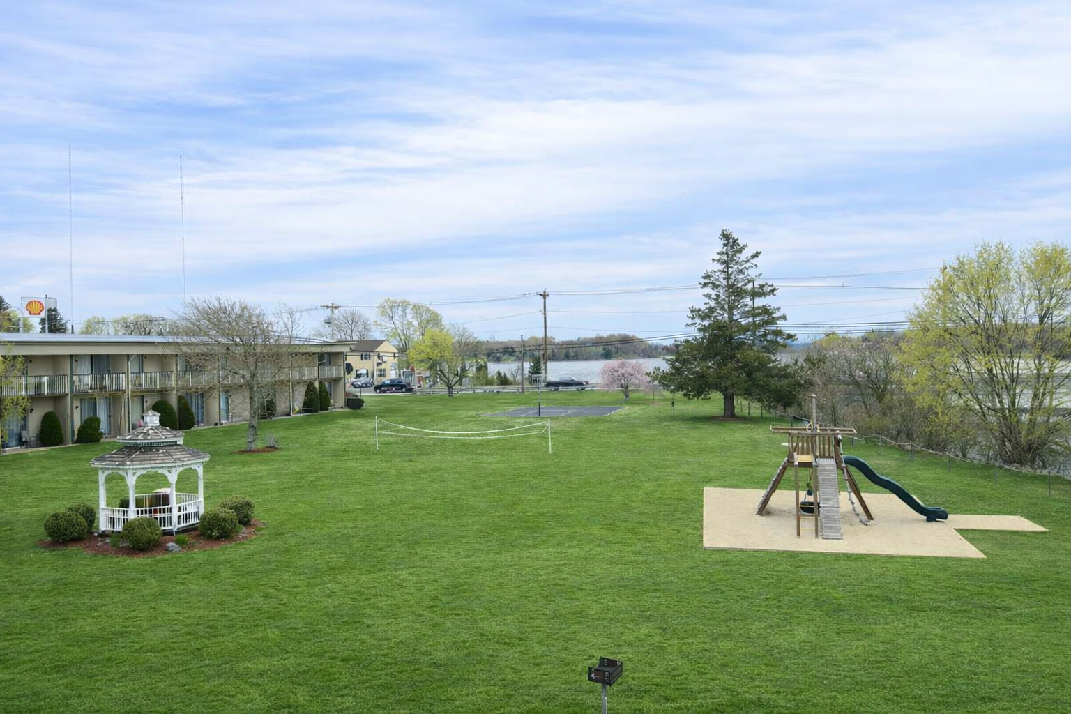 Gazeebo_Playground.png