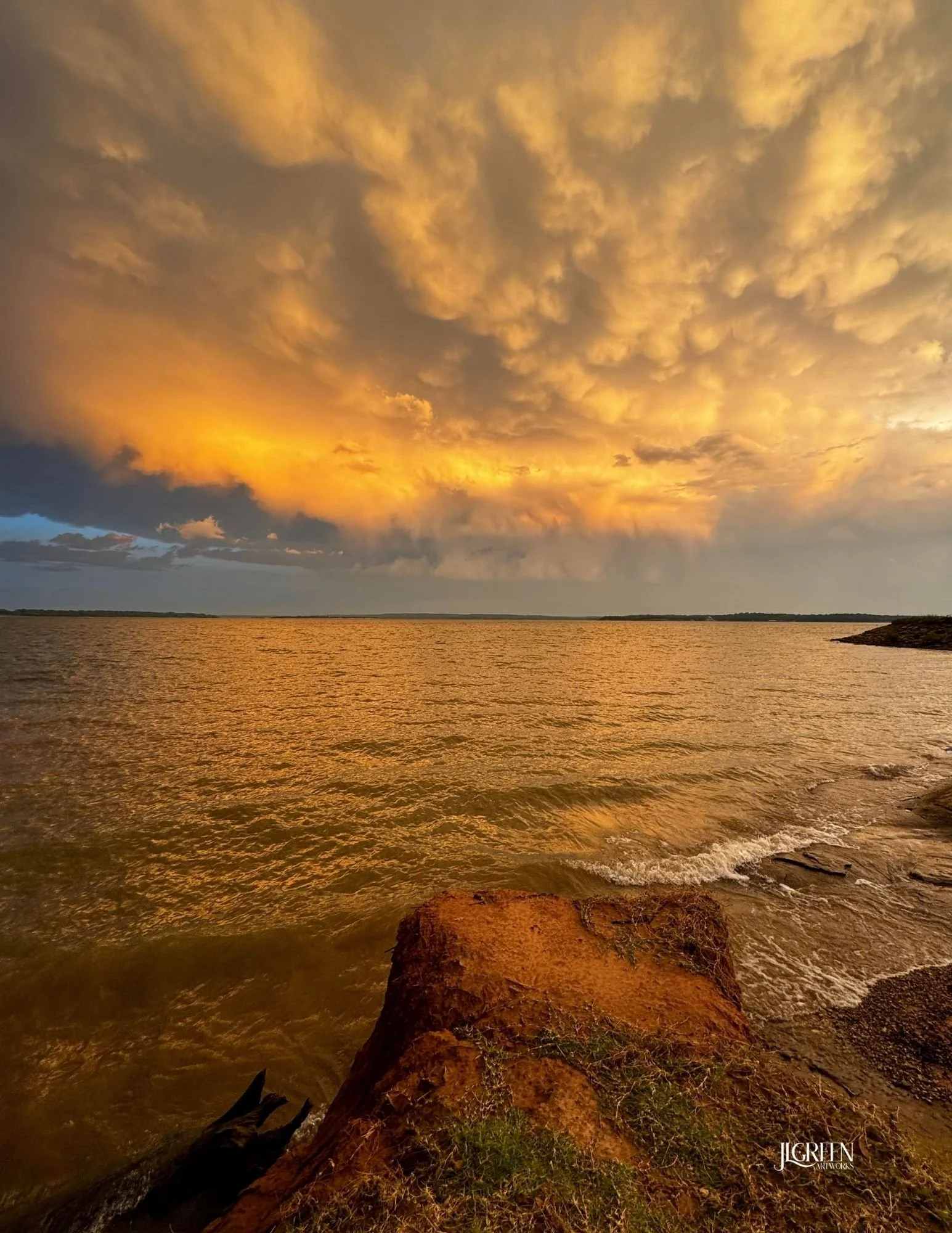 STORM'S LAST LIGHT
