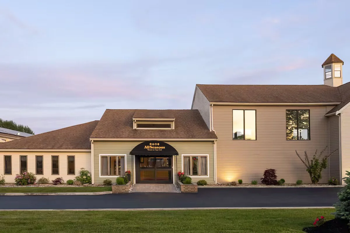 58920_exterior_dusk_1_converted.jpg