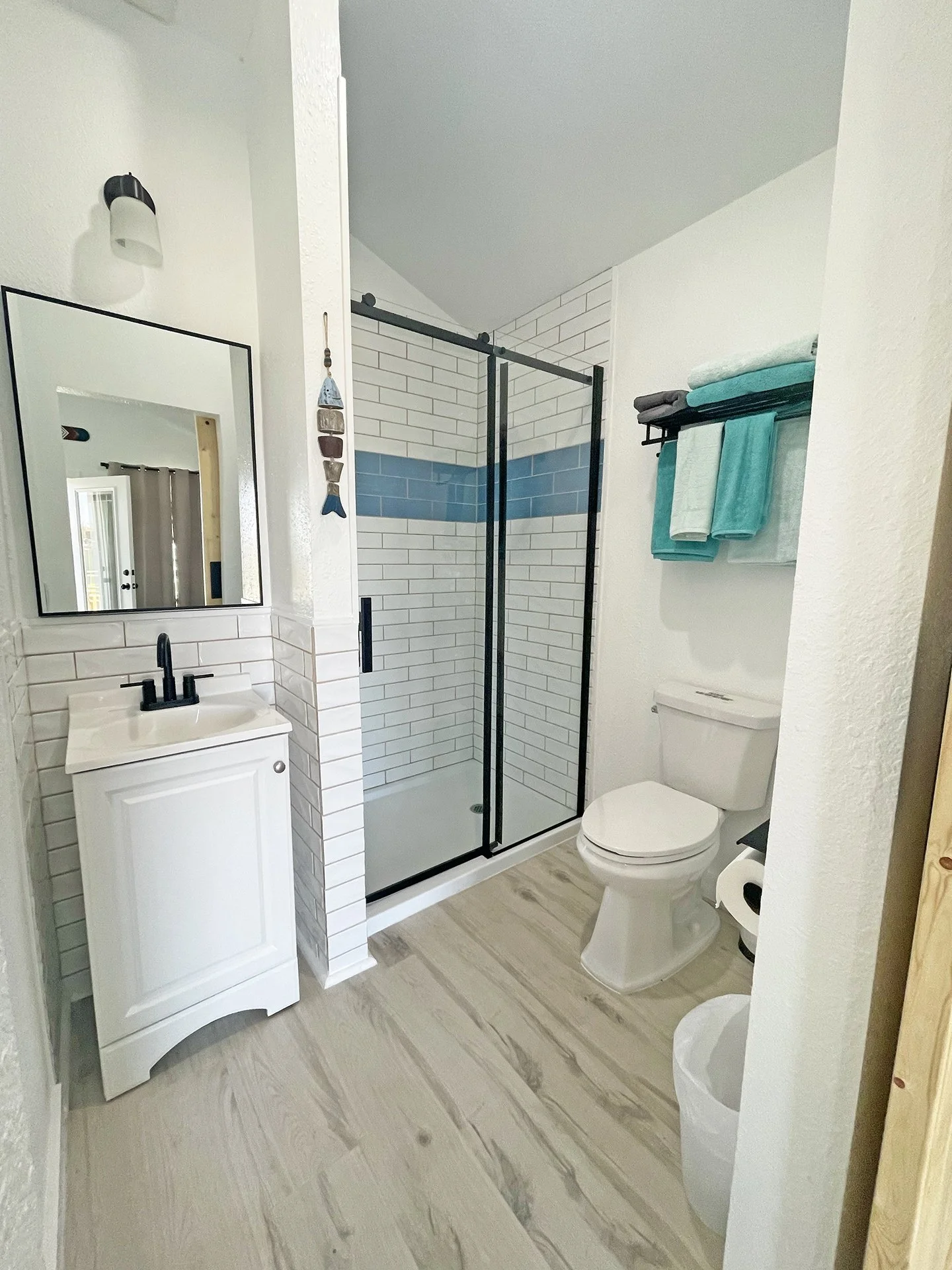 tropical sea cabin bathroom.jpg