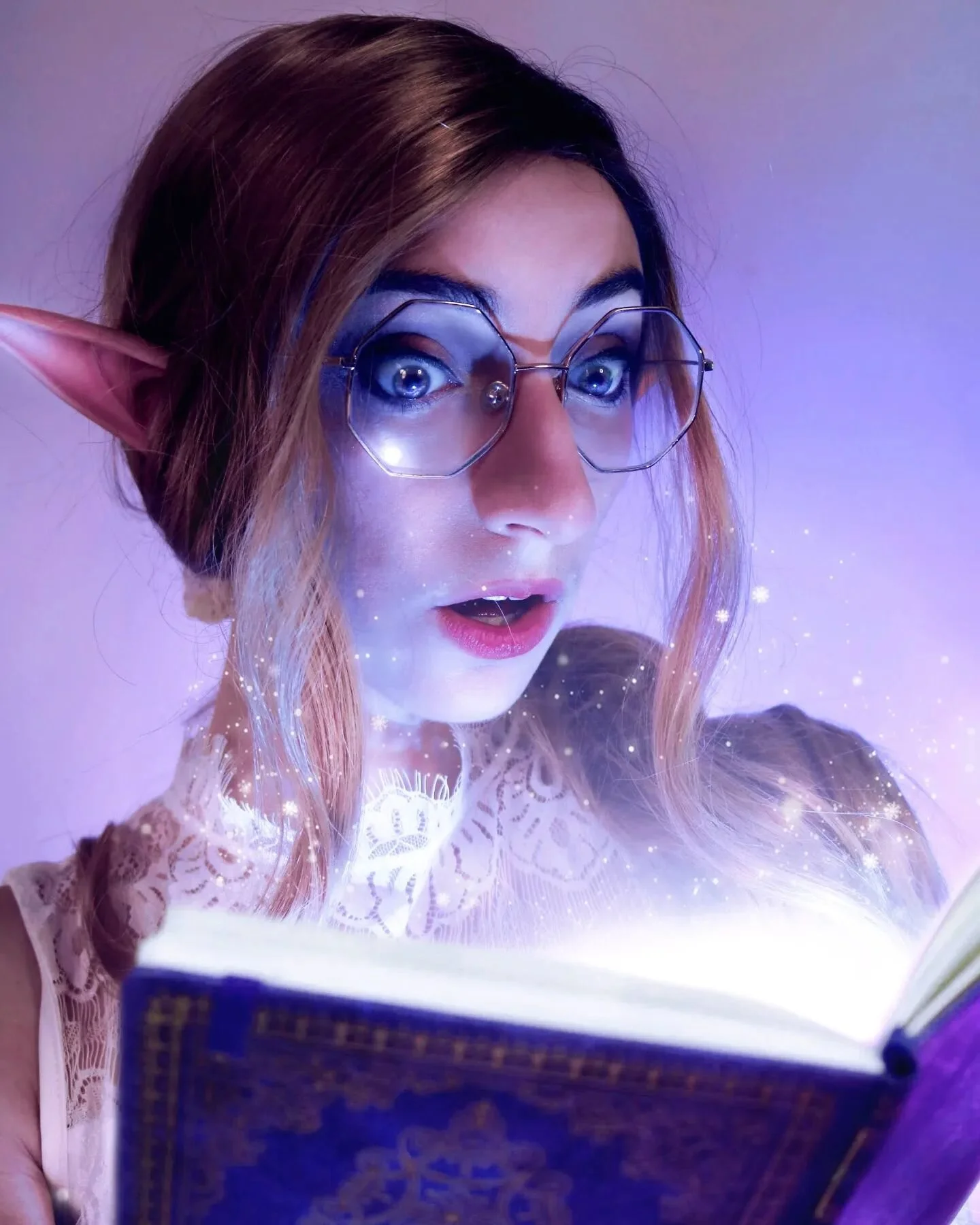 ~ 𝕻𝖗𝖊𝖕𝖆𝖗𝖊 𝖋𝖔𝖗 𝖘𝖔𝖒𝖊𝖙𝖍𝖎𝖓𝖌 𝖒𝖆𝖌𝖎𝖈𝖆𝖑. ~

#dnd #dungeonsanddragons #dndcommunity #dungeonmaster #wizard #spellbook