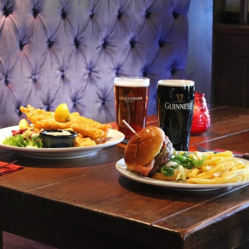 Based on the royal mile, we are the perfect location to stop by and enjoy some fab pub grub to replenish the energy levels 😃😍

Why not pop in for a drink too! 

Reserve your table www.tolboothtavern.co.uk

.

.

 #edinburgh #scottishtours #walkingt