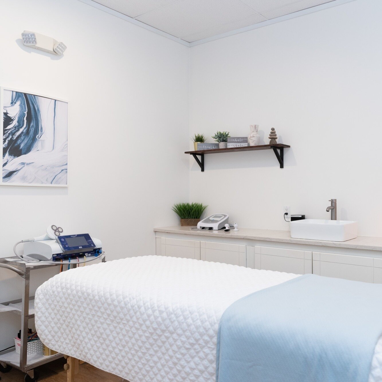 The definition of a place that brings you peace just got upgraded! Meet your oasis in downtown Natick.

In a world filled with busy schedules and growing to-do lists, Le Belle Day Spa offers guests restoration and relaxation with high-quality skincar