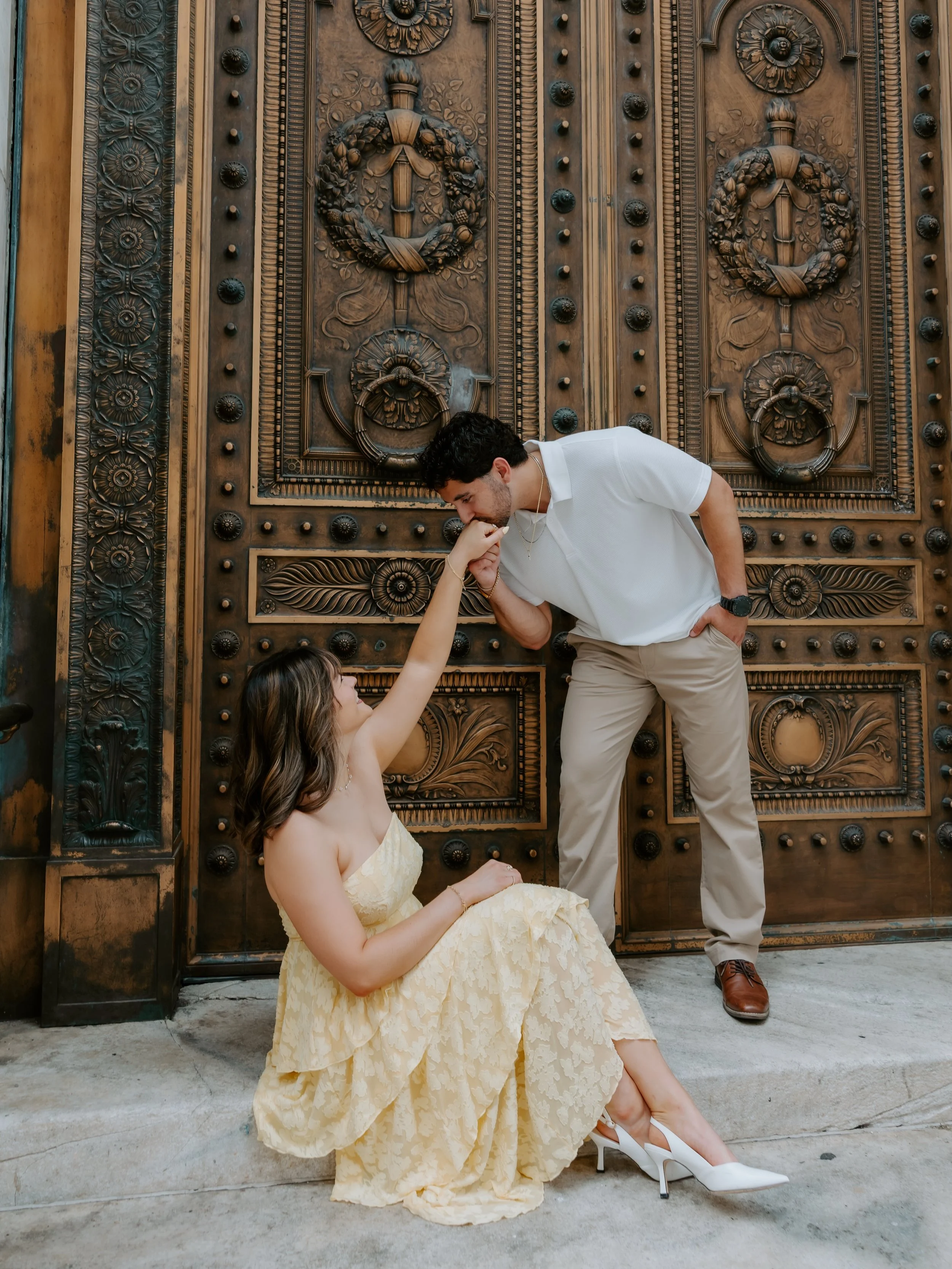 This session was everything &amp; more✨✨✨

Ran around downtown Kansas City last weekend with Ashlynn &amp; Adam. It was perfect &amp; they were so much fun. Won&rsquo;t be getting over these anytime soon!!!🤍

#kcphotographer #kansascity #couplesphot