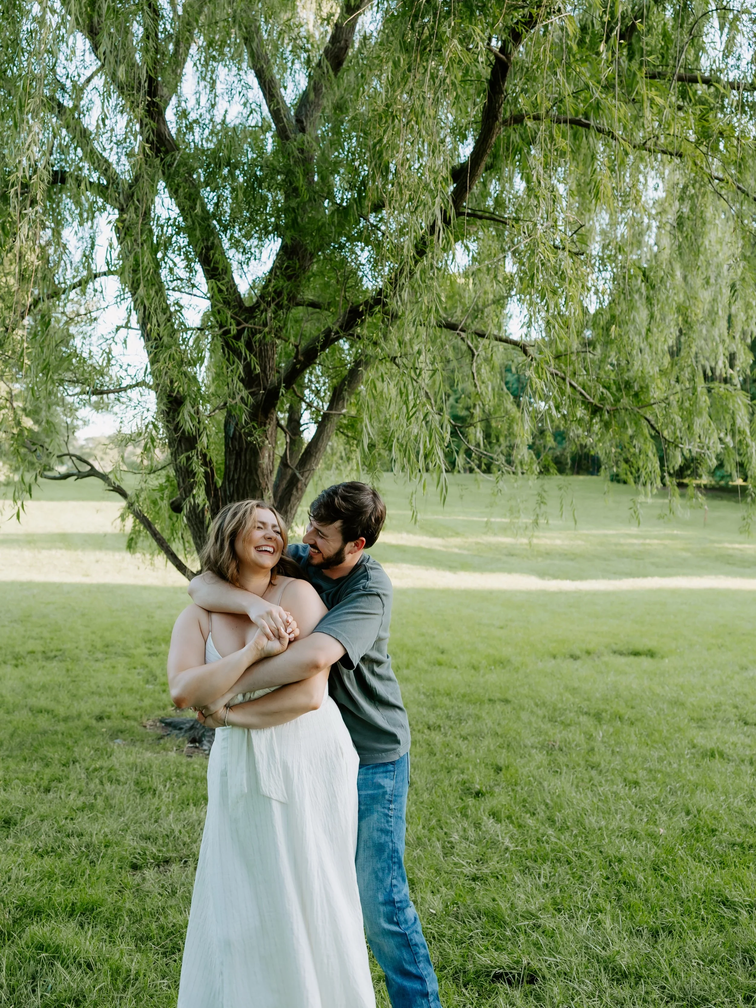 Erin + Chet🕊️🤍

I loved every single one of these. I had so much fun taking their engagement photos last week!! We hit all the best spots in Loose Park &amp; the evening was perfect.🤭🤭🤭