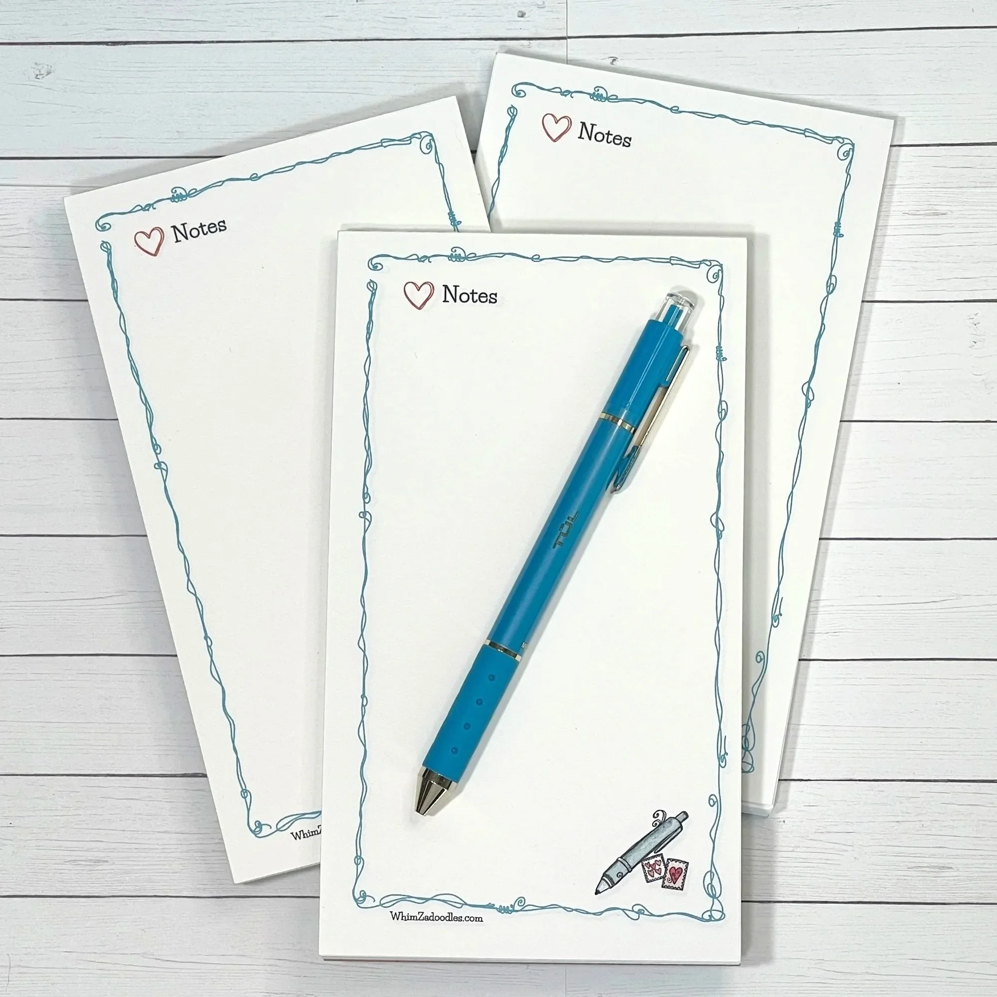 Single heart notes notepad displayed flat featuring open writing space and soft decorative accents for everyday note taking