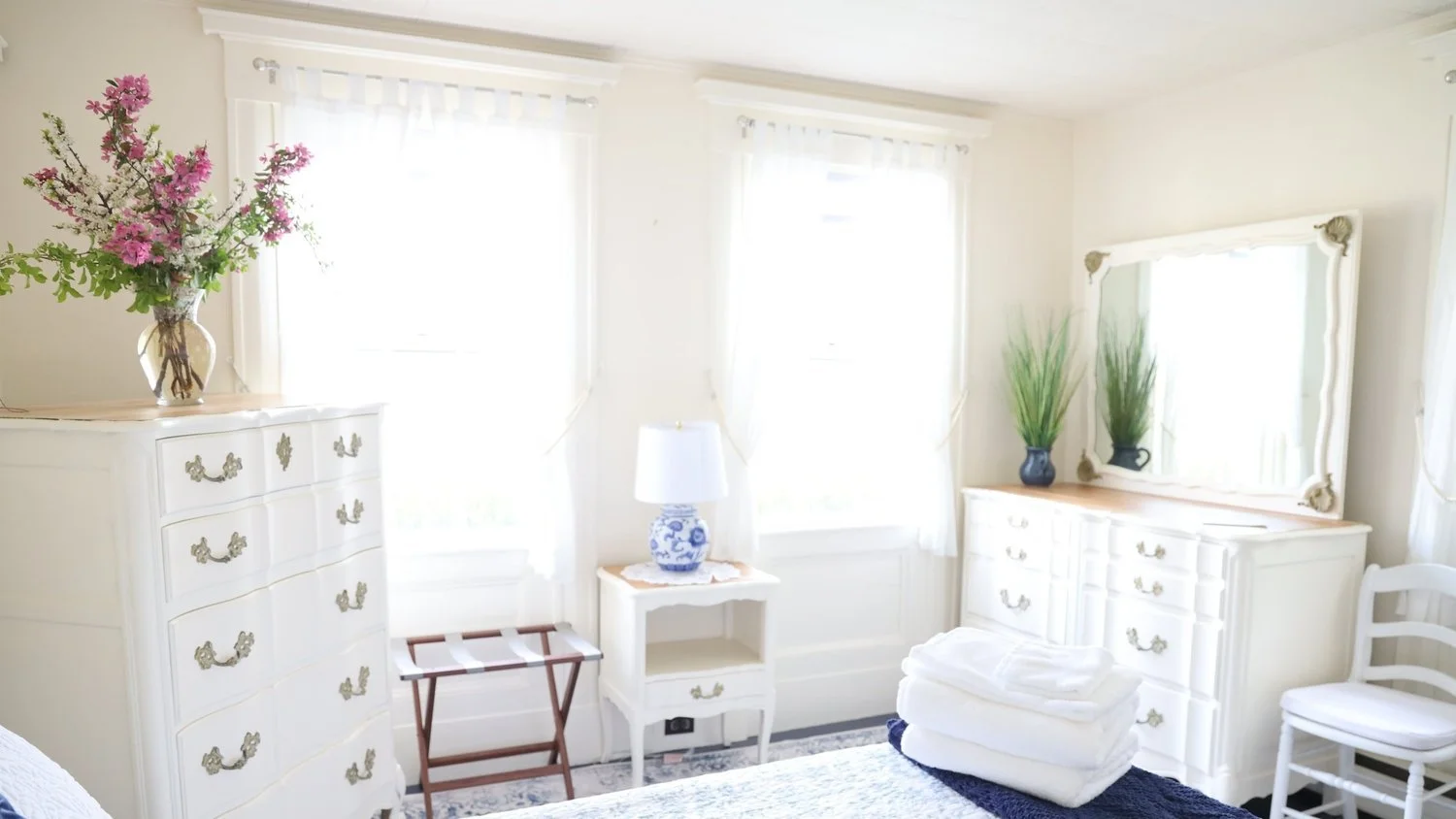 An image of the Charlie Mayo Apartment.