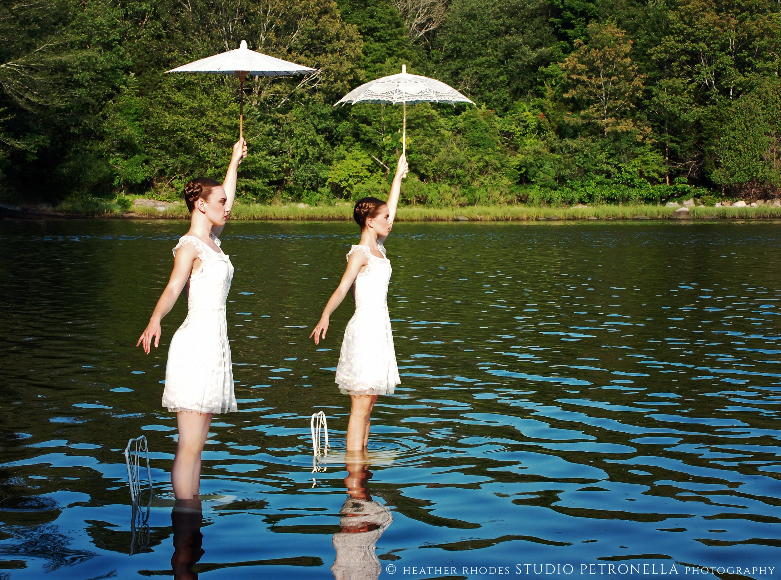 jane+and+wes+parasols+1+©+heather+rhodes+studio+petronella+all+rights+reserved-1.jpg