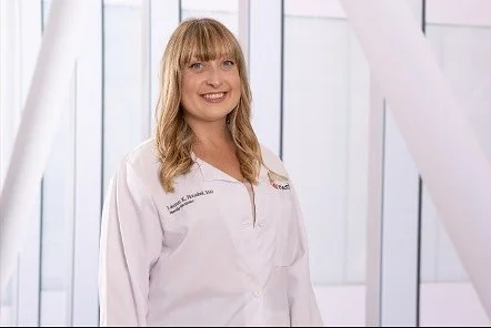 Our next PGY2 intro:
Dr. Lauren Houshel, she shares “My favorite things about our residency program are my wonderful co-residents, faculty, and staff. We have a great environment for learning but also have a lot of fun while we do it! ”