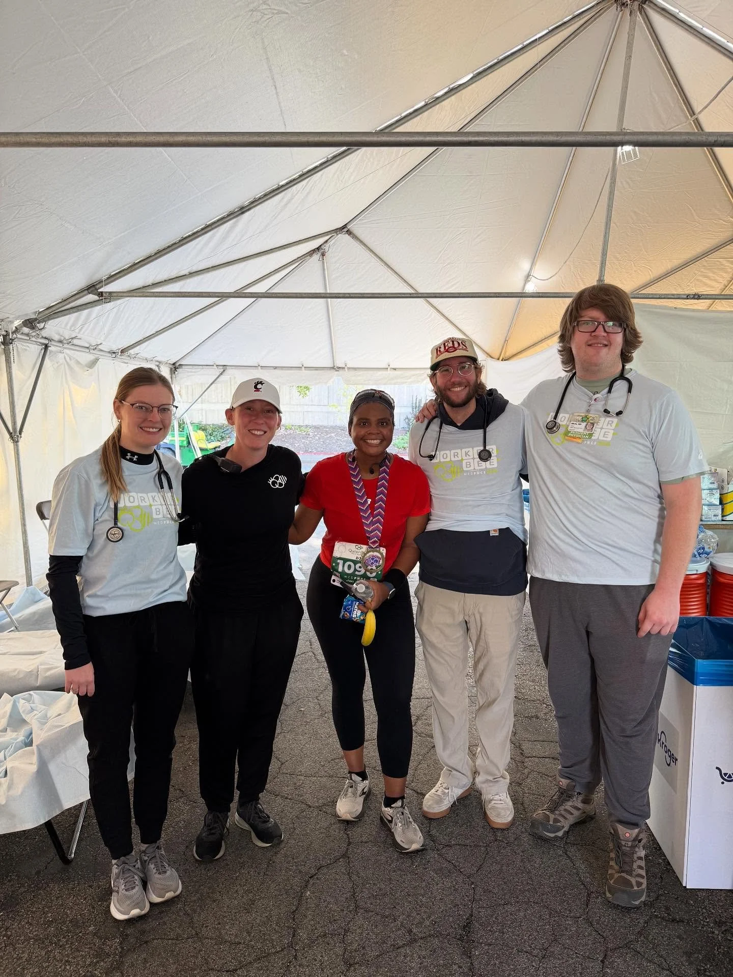 It’s Queen Bee weekend! Thank you to all those who kept the participants safe during and after the race! Shout out to our program volunteers with Dr. Kallenborn
(Pictured left to right for our worker bees/volunteers, Dr. Leesman, Dr. Kallenbor