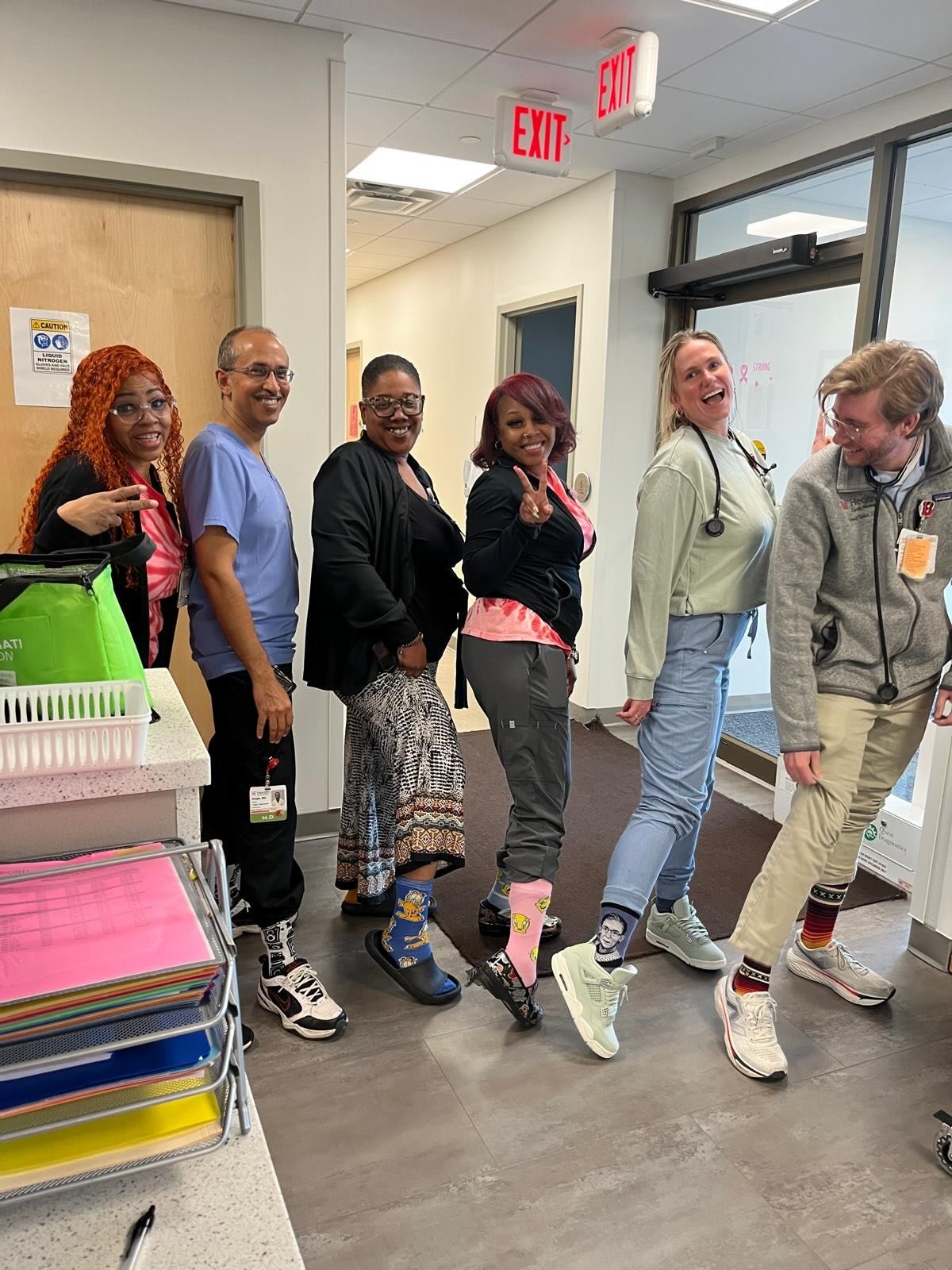 Spring spirit in clinic! Crazy sock day 🤪 

#familymedicineresidencyprograms #familymedresidency #familymedicineresidents #familymedicine
