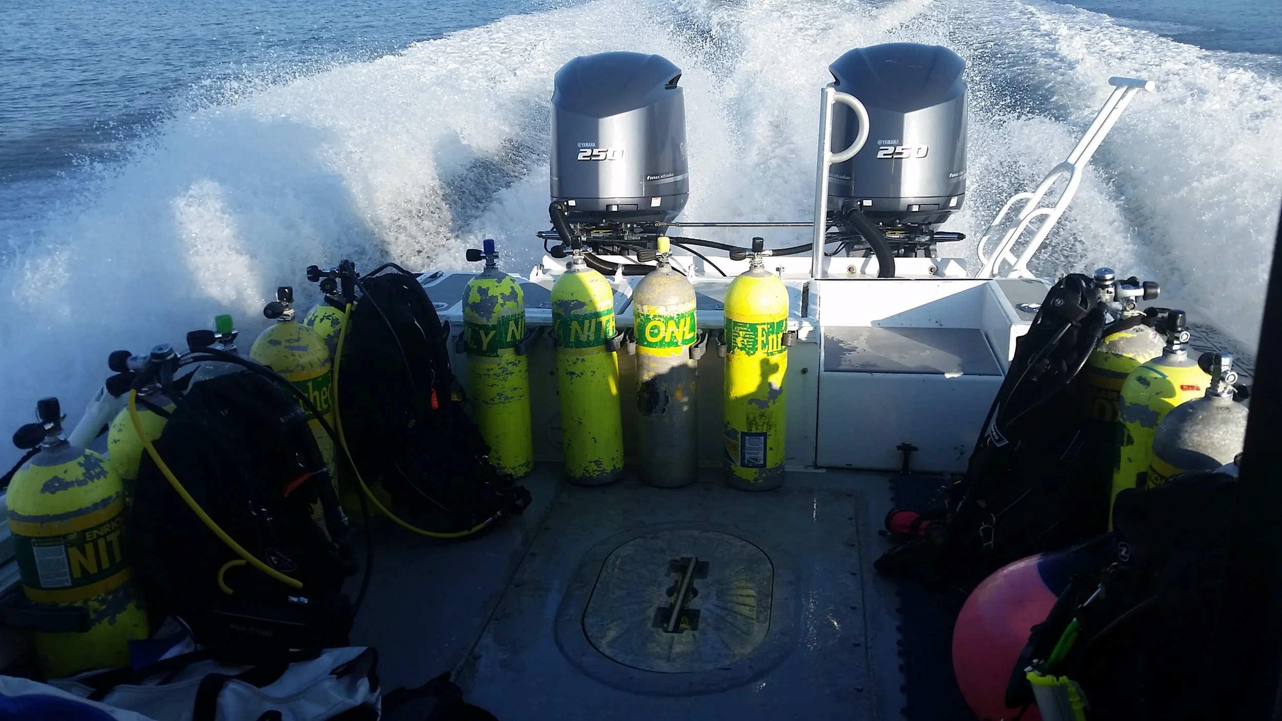 VENDO ASSALE CARRELLO USATO DA 1350 KG MARCA BPW - Foto 4